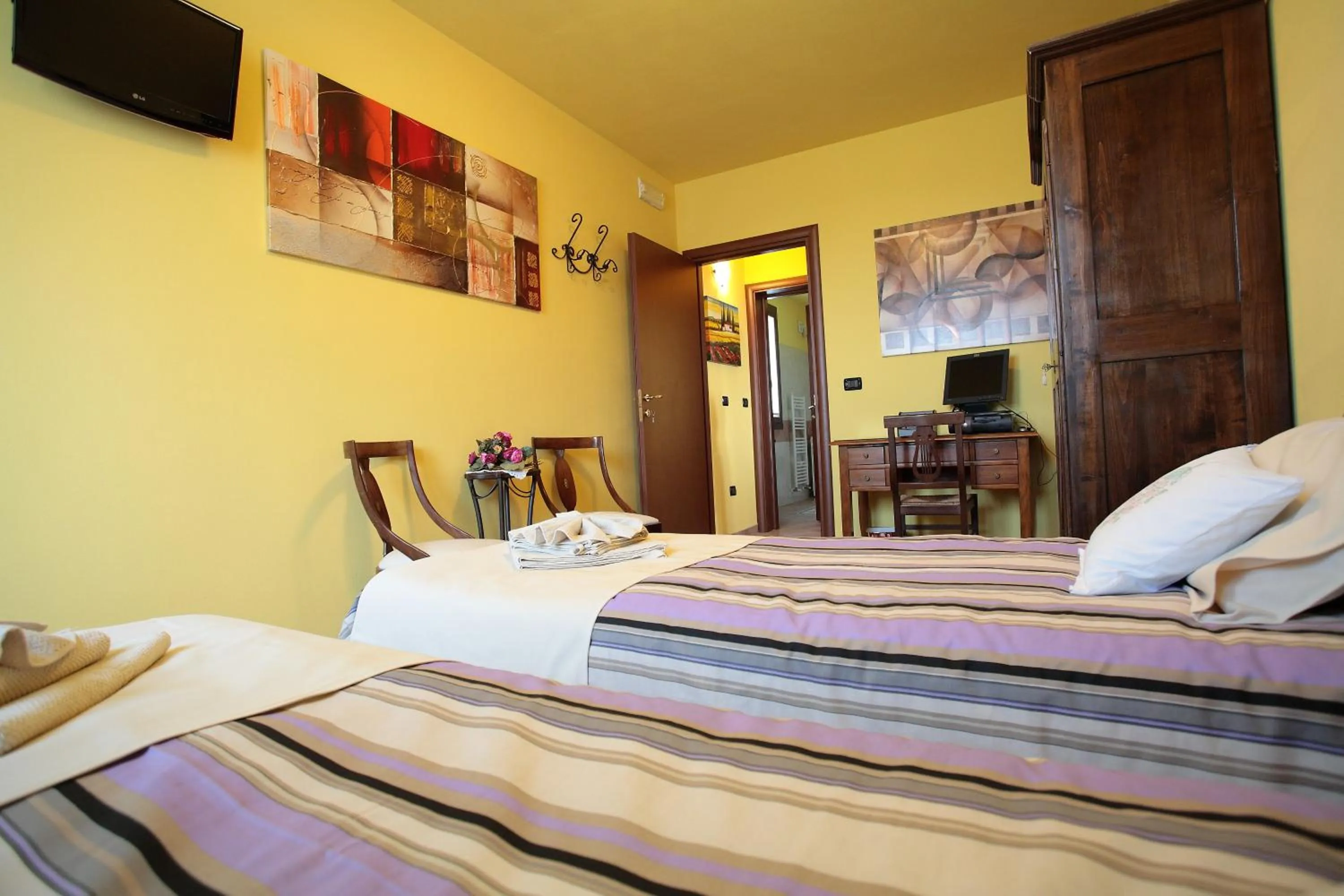 Photo of the whole room in Casa di Campagna B&B La Corte Ferrara