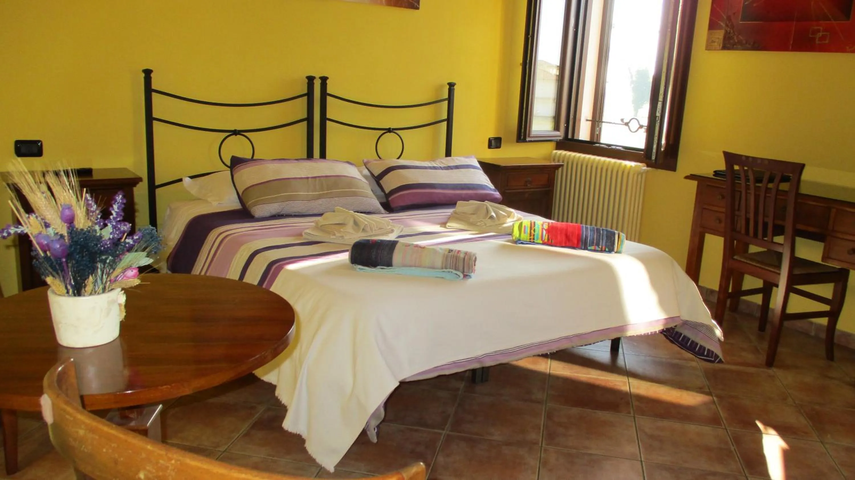 Photo of the whole room in Casa di Campagna B&B La Corte Ferrara
