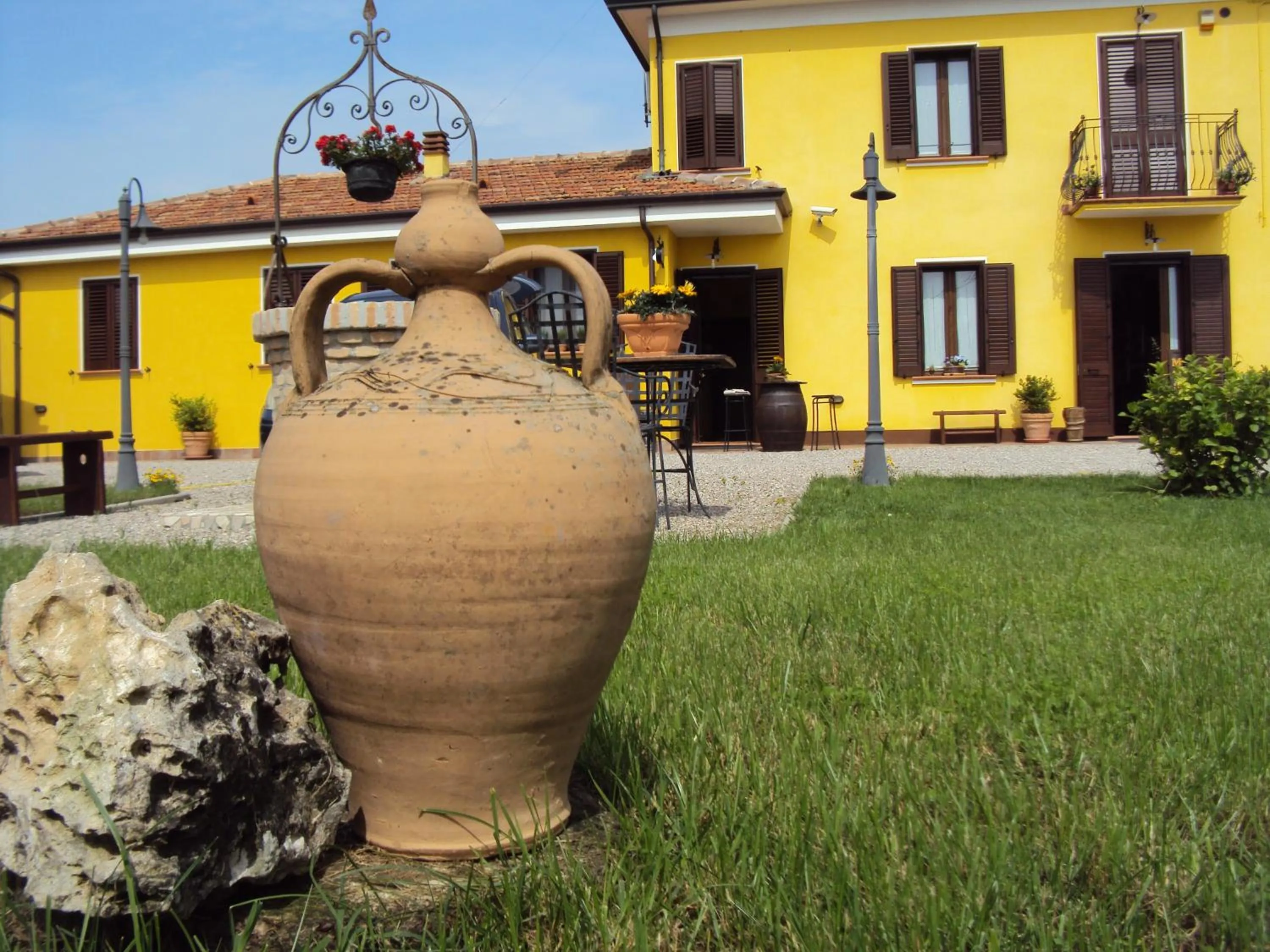 Facade/entrance in Casa di Campagna B&B La Corte Ferrara