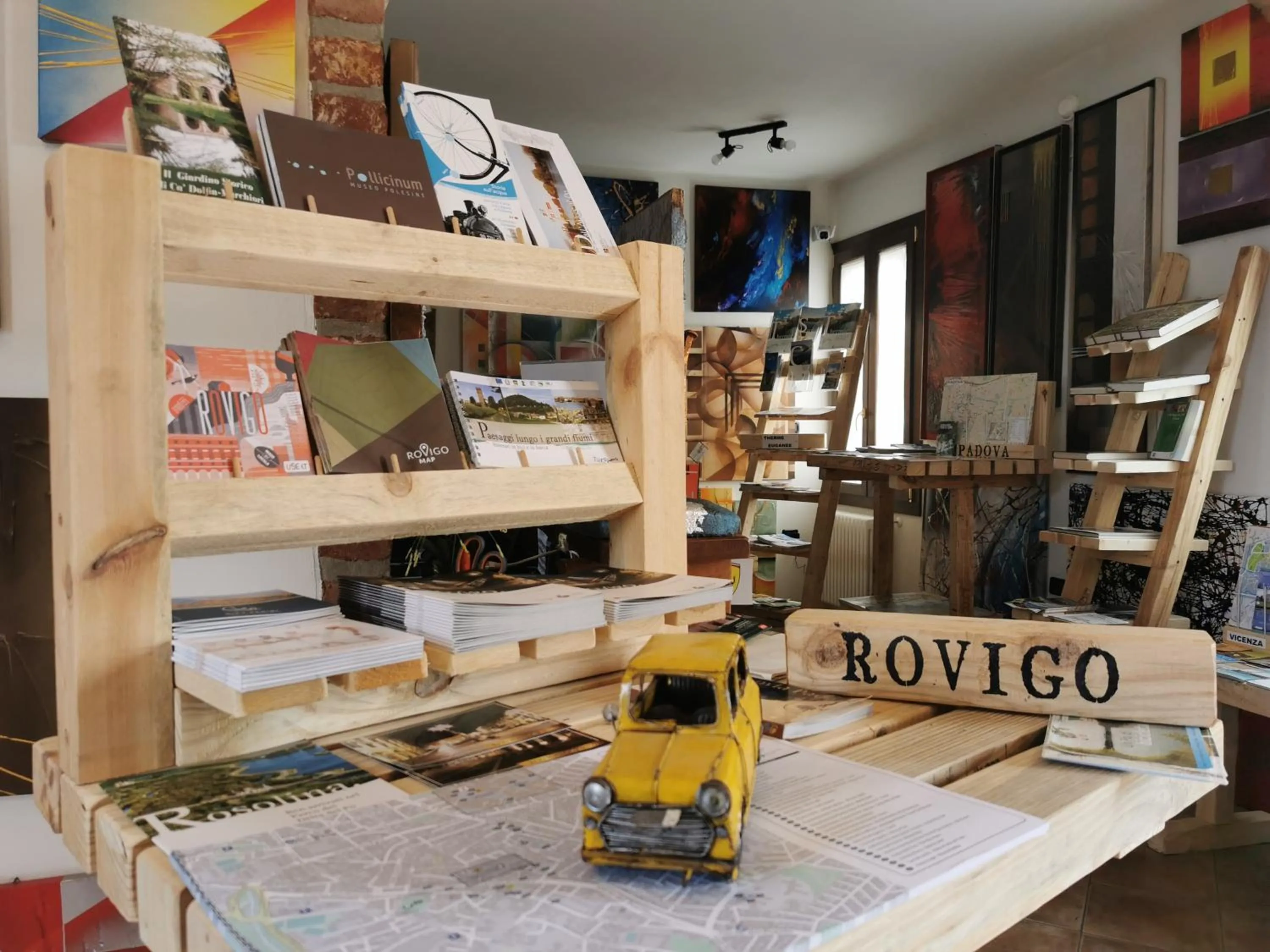 Lobby or reception in Casa di Campagna B&B La Corte Ferrara