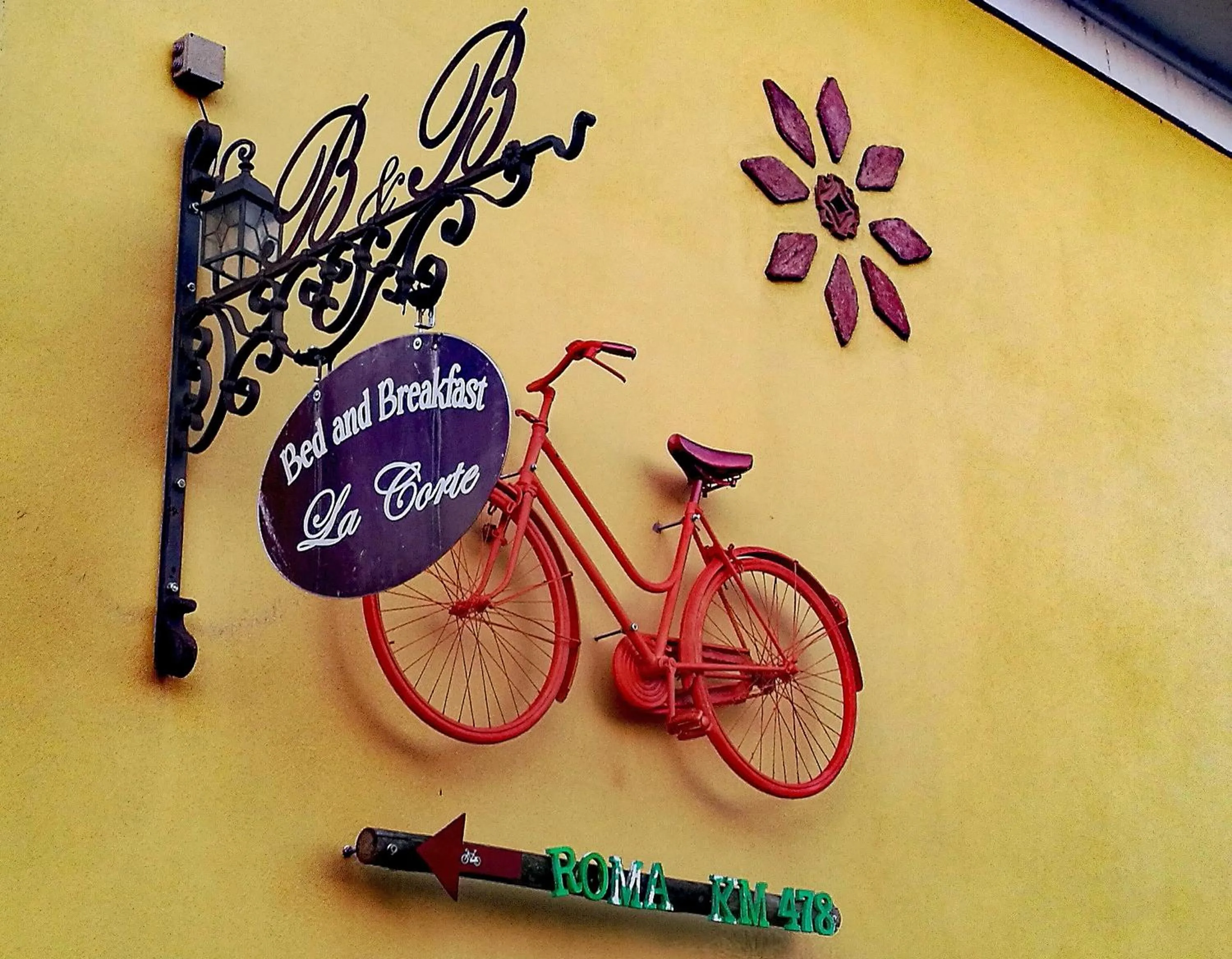 Property logo or sign in Casa di Campagna B&B La Corte Ferrara