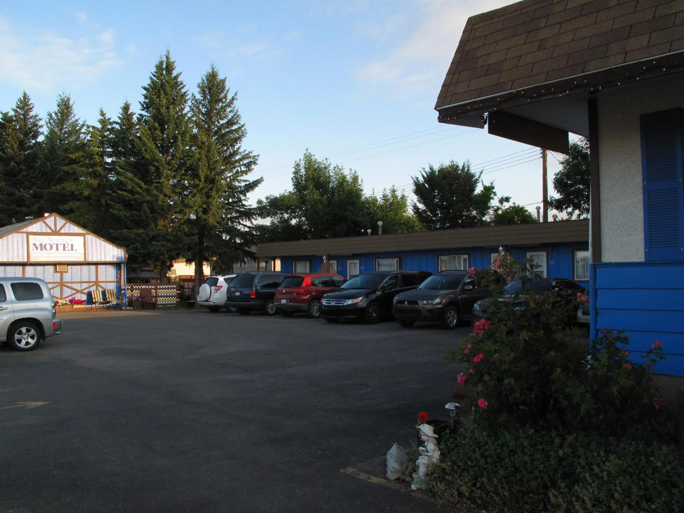 Sunset in Blue Mountain Motel