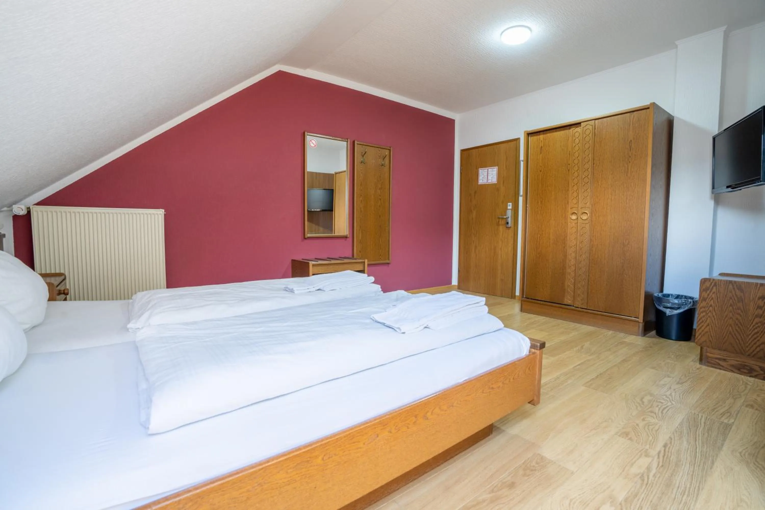 Bed in Mühlengarten by Relax Inn - Staffless with Self Check In & Free Parking