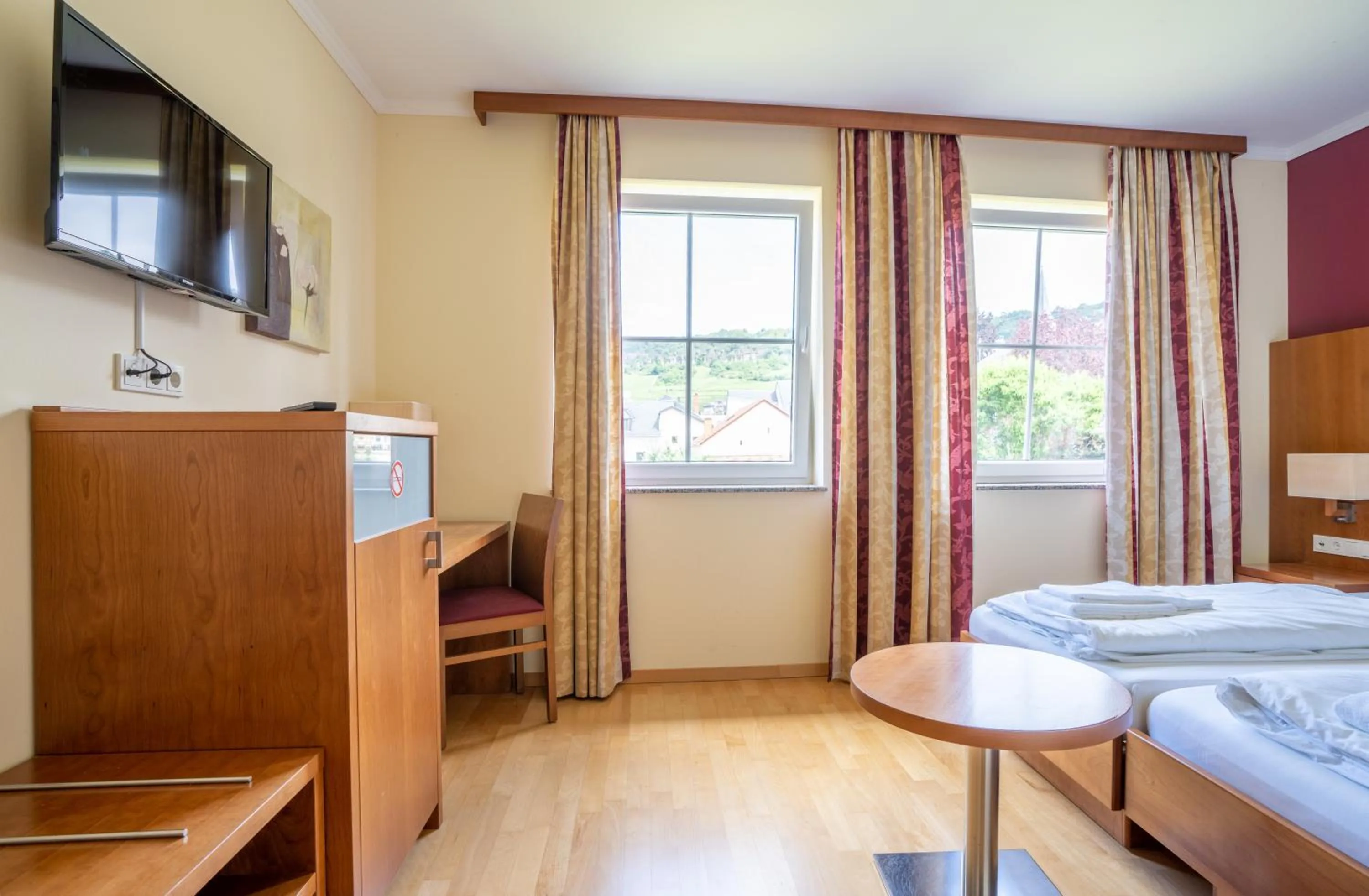 TV and multimedia, Bed in Mühlengarten by Relax Inn - Staffless with Self Check In & Free Parking