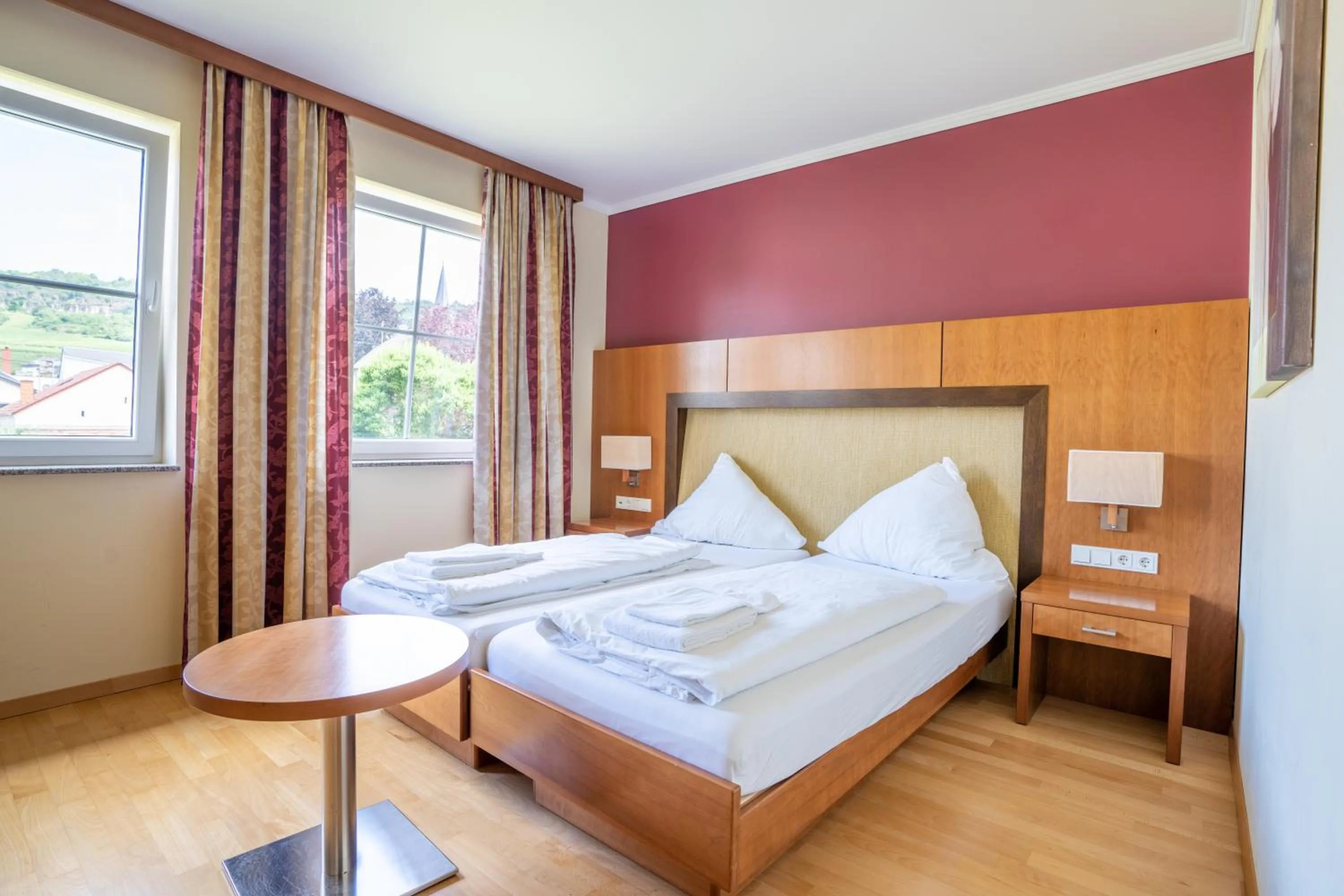 Photo of the whole room, Bed in Mühlengarten by Relax Inn - Staffless with Self Check In & Free Parking