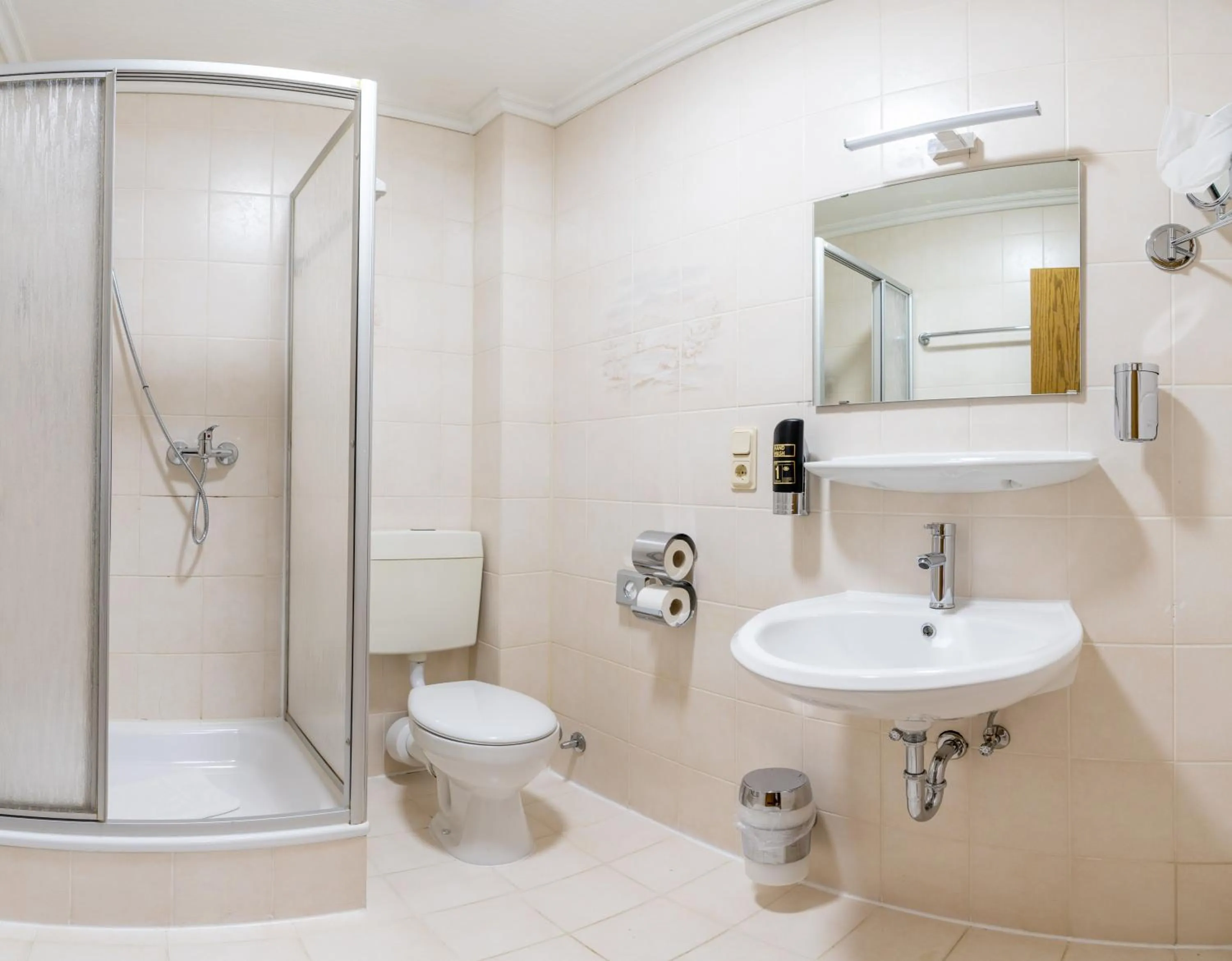 Bathroom in Mühlengarten by Relax Inn - Staffless with Self Check In & Free Parking