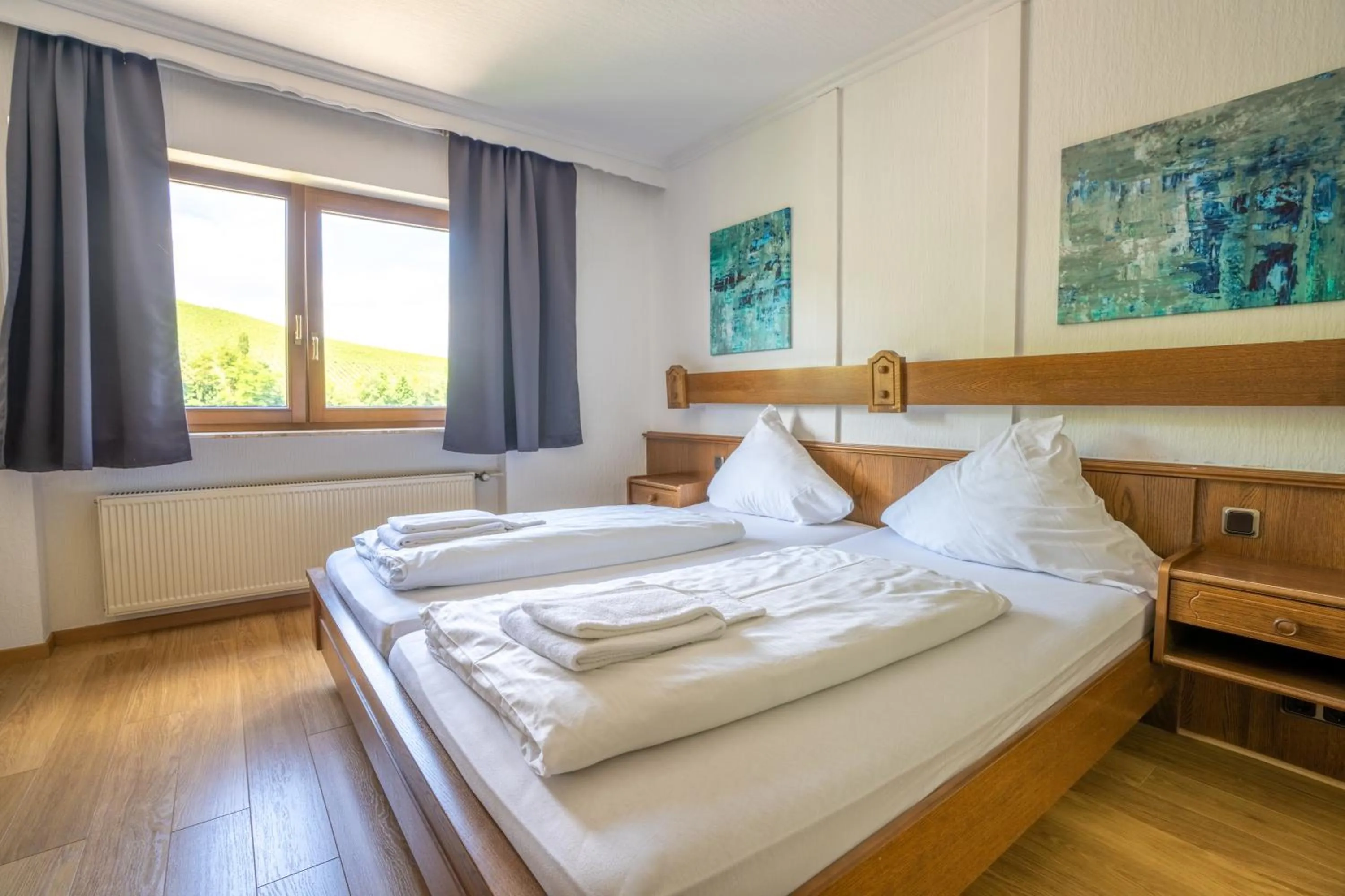 Photo of the whole room, Bed in Mühlengarten by Relax Inn - Staffless with Self Check In & Free Parking