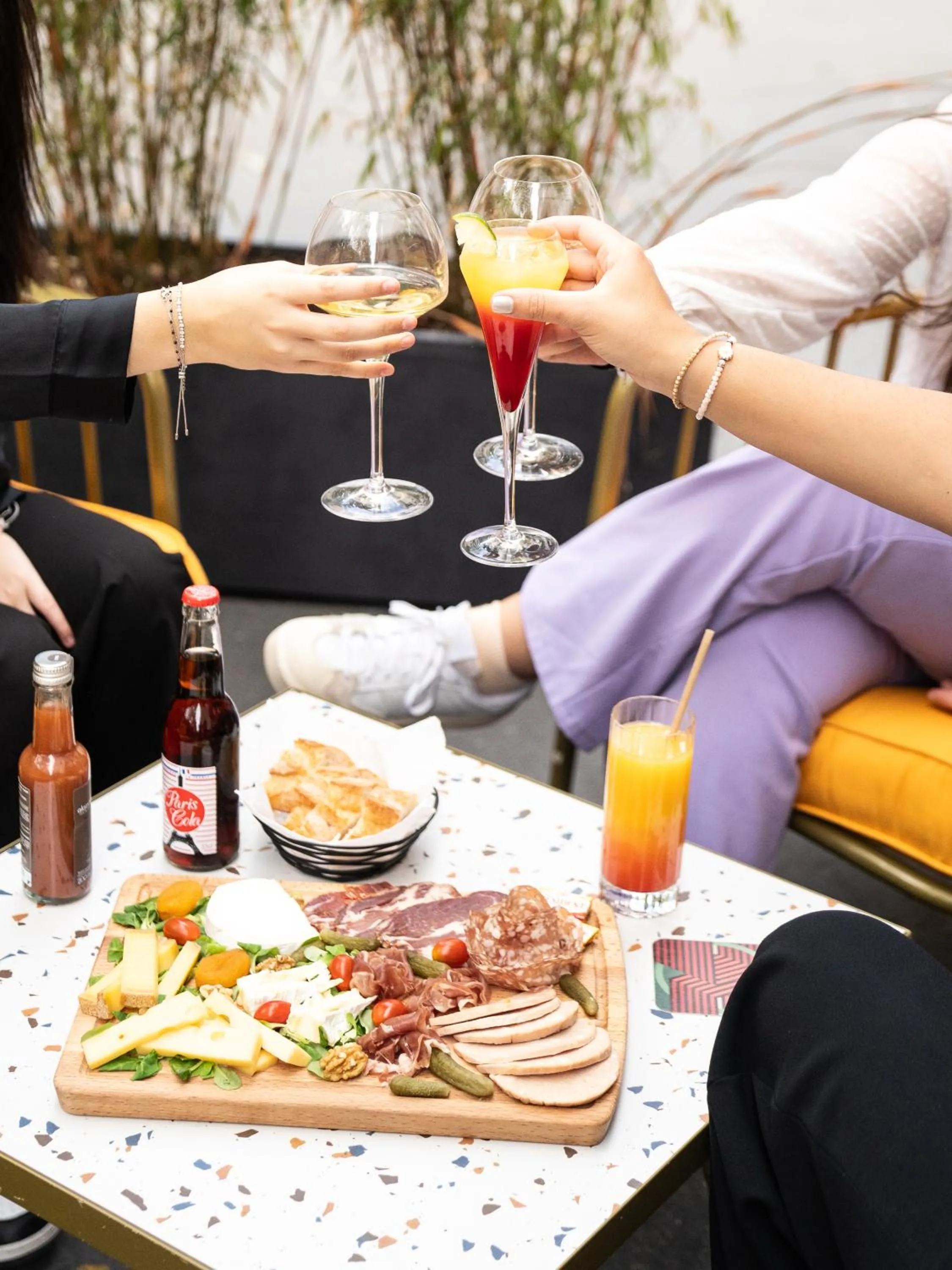 Lounge or bar in Graphik Montparnasse