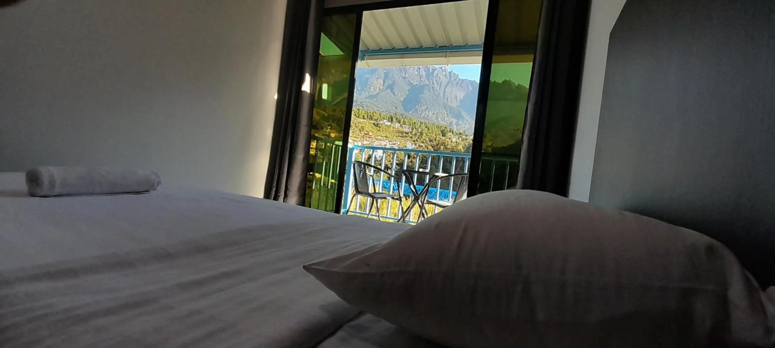 Bed in Wind Valley Farmstay