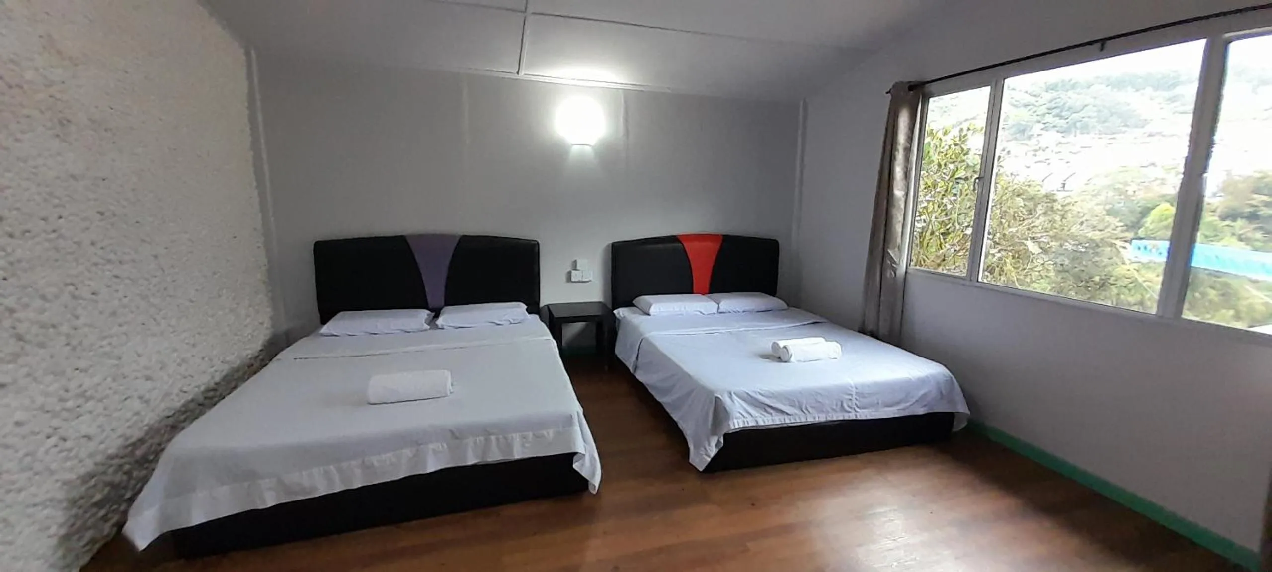 Bed in Wind Valley Farmstay