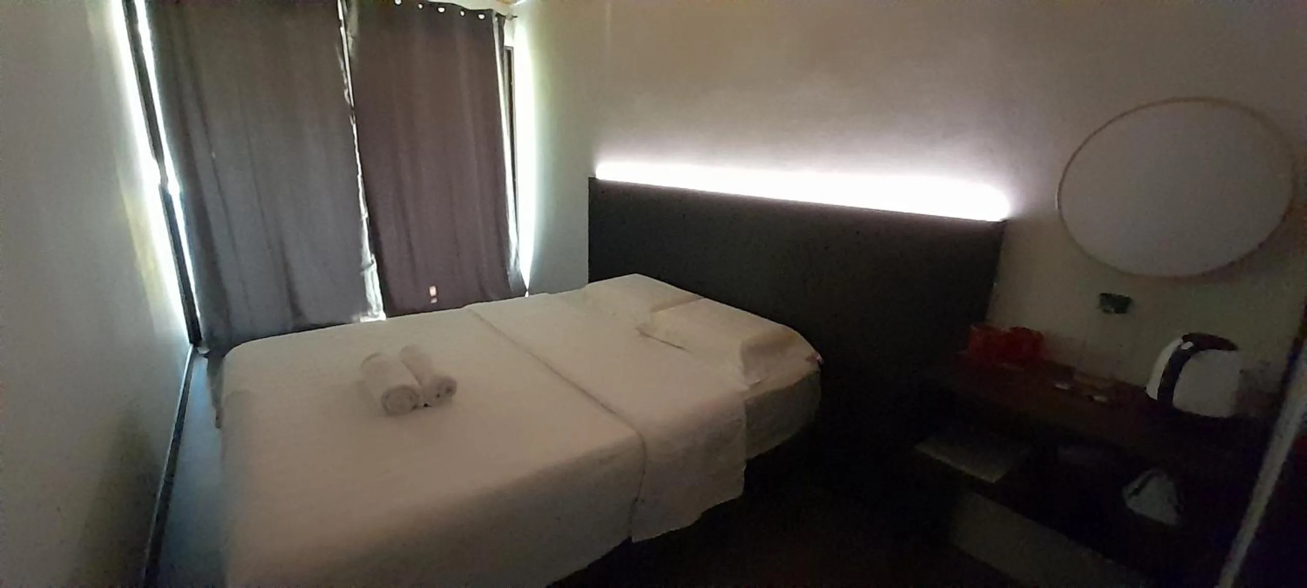 Bed in Wind Valley Farmstay