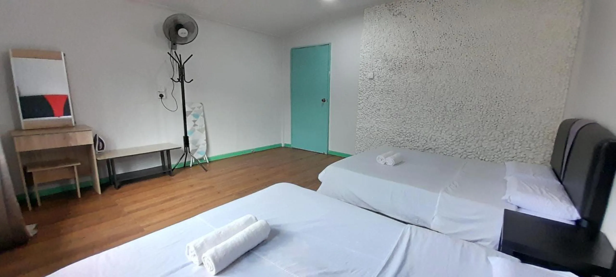 Bed in Wind Valley Farmstay