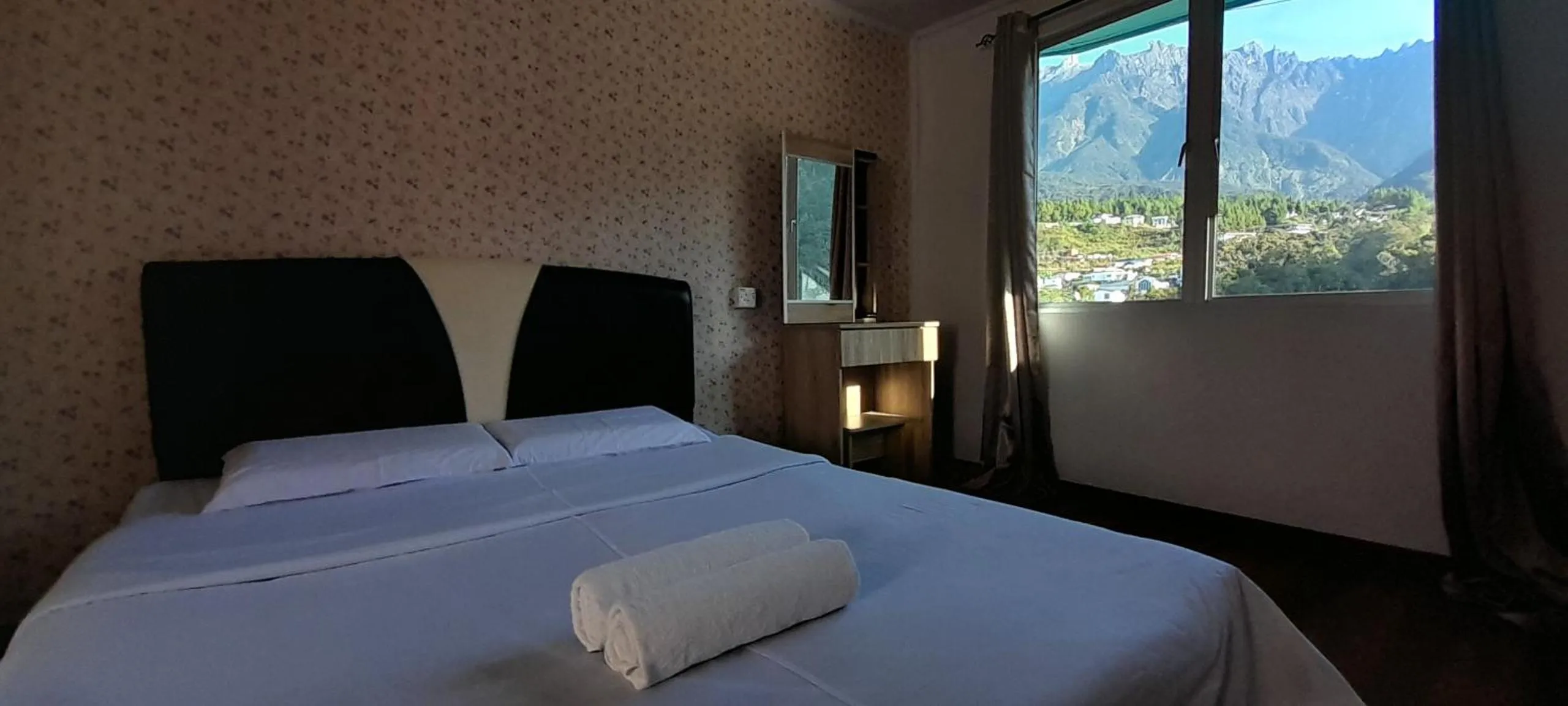 Bed in Wind Valley Farmstay