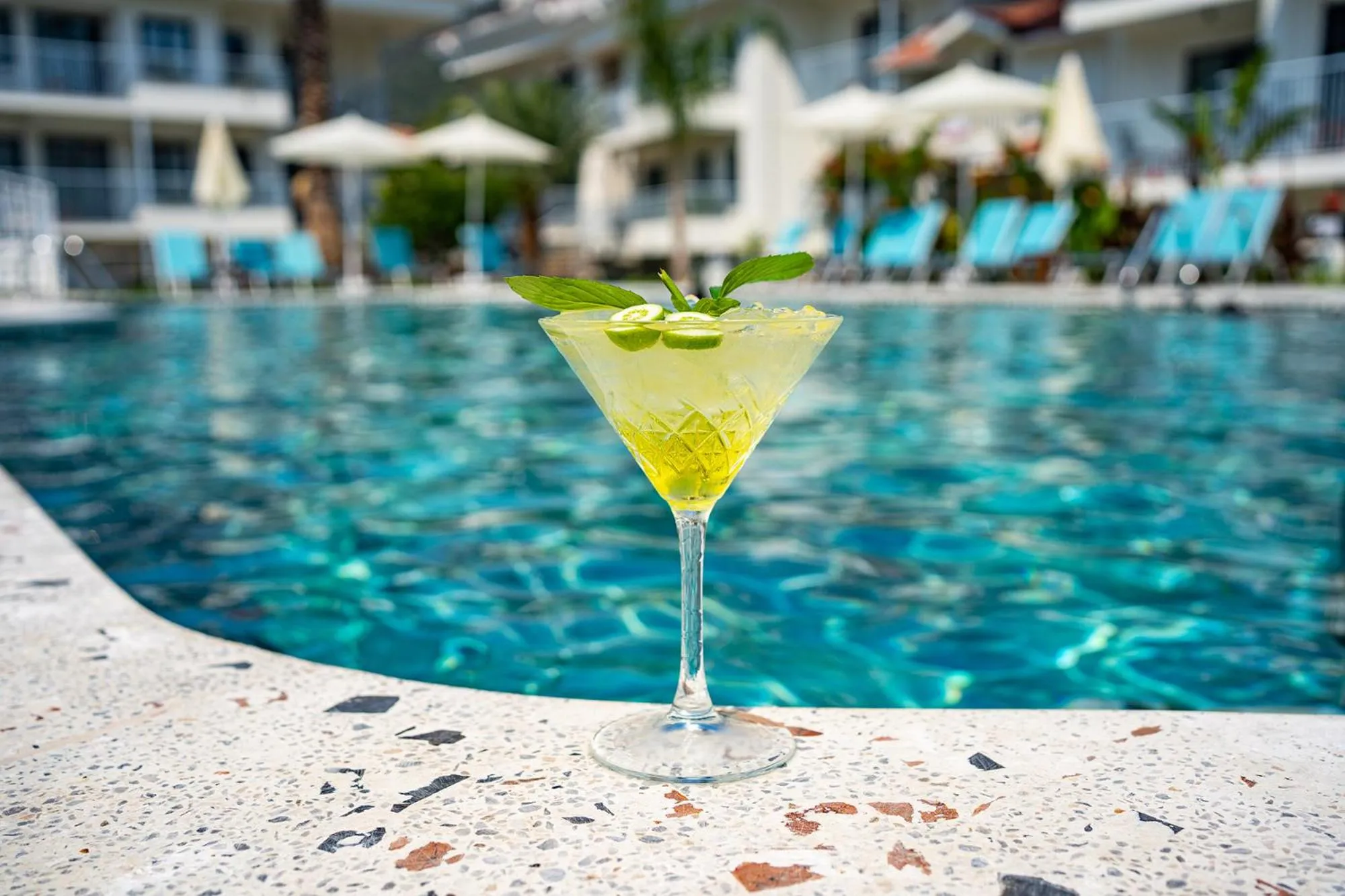 Food and drinks in Blue Star Hotel