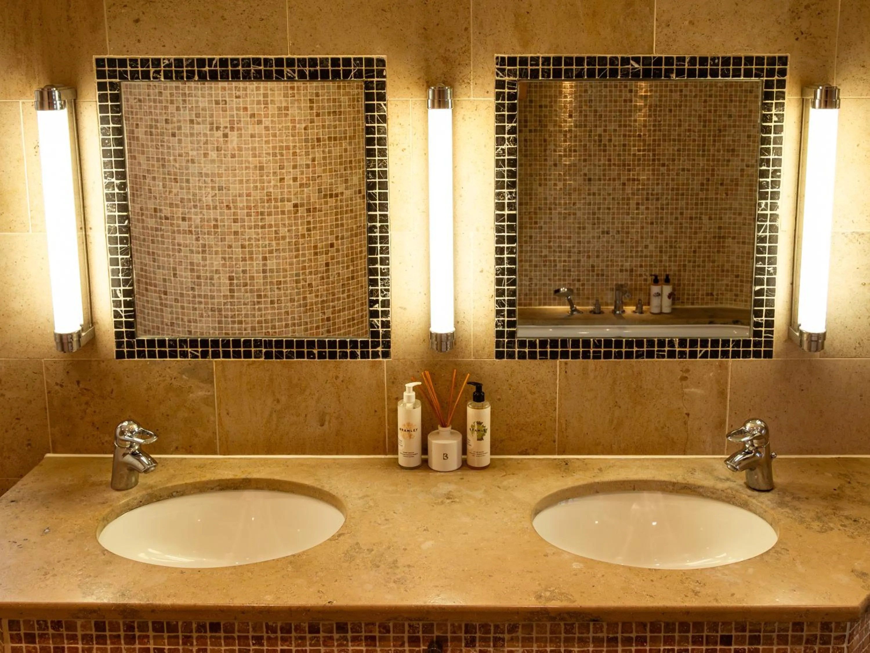 Bathroom in High Corner Inn