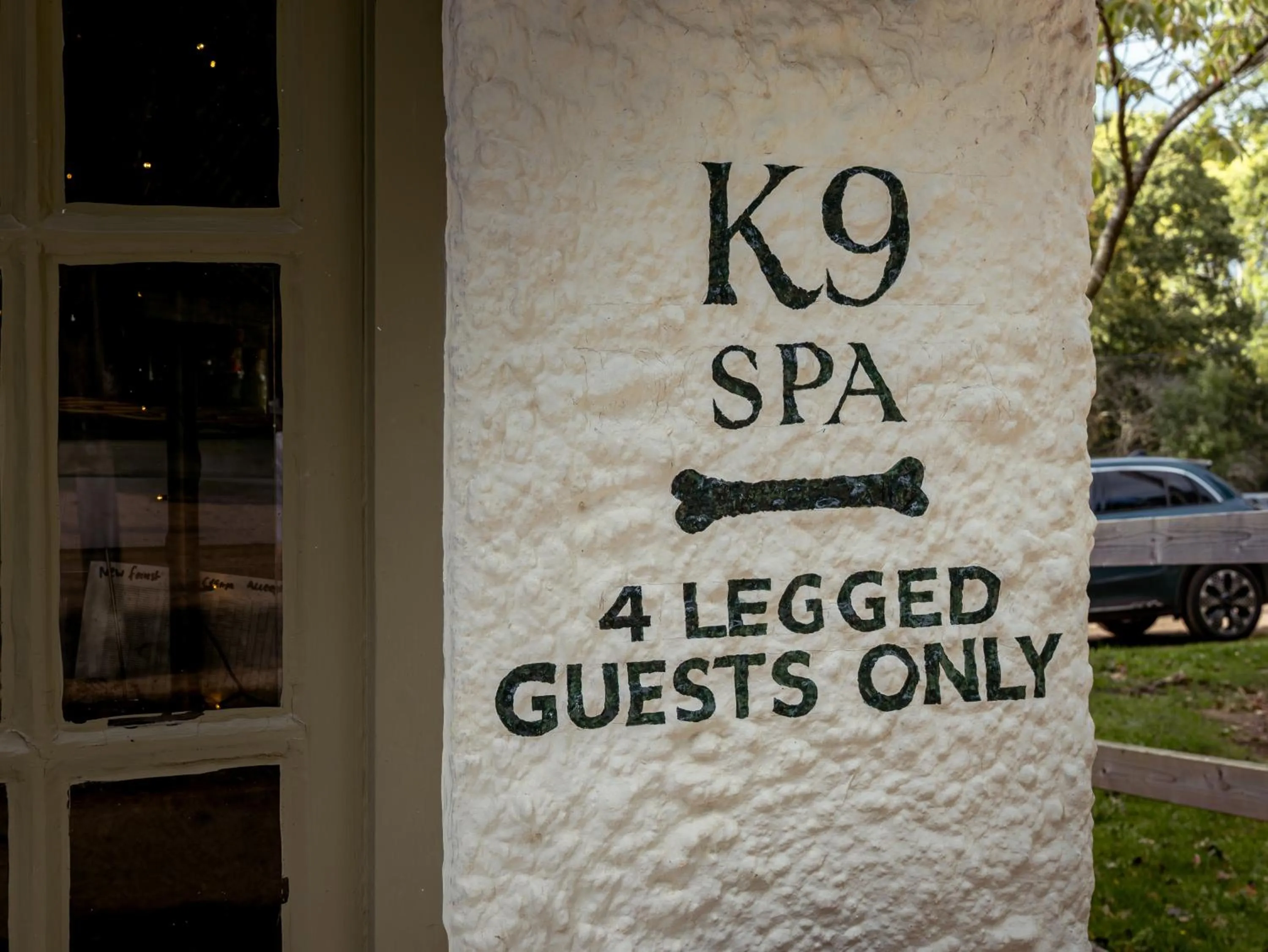 Property logo or sign in High Corner Inn