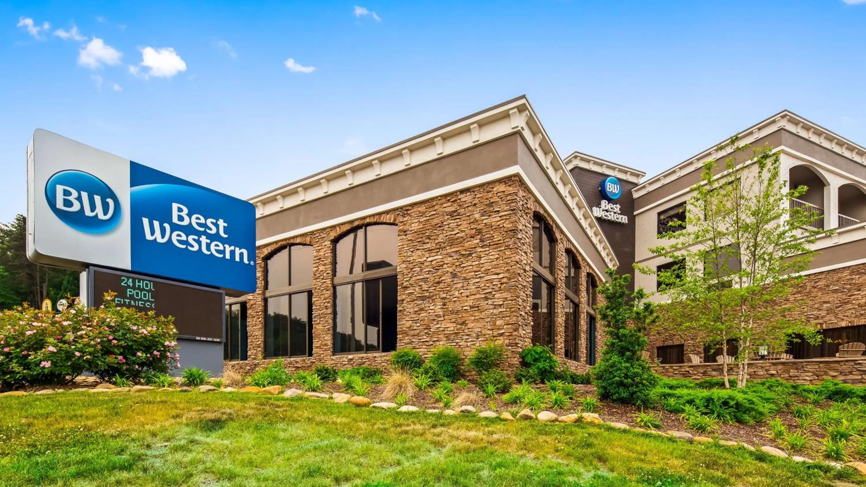 Property building in Best Western Sevierville/Kodak Inn