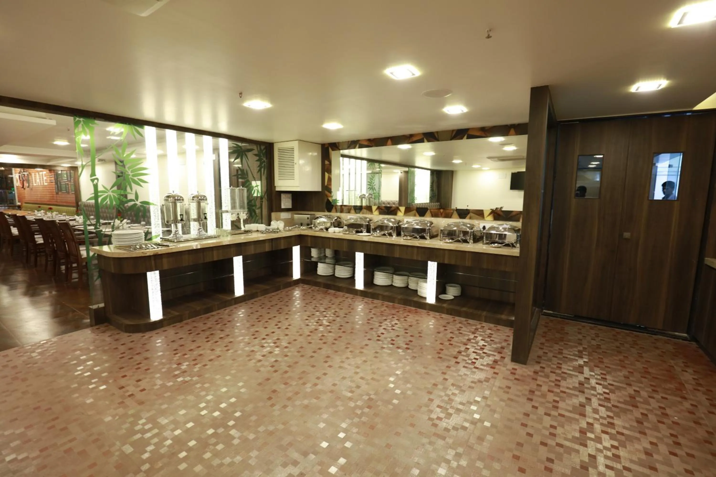 Restaurant/places to eat in The One Hotel