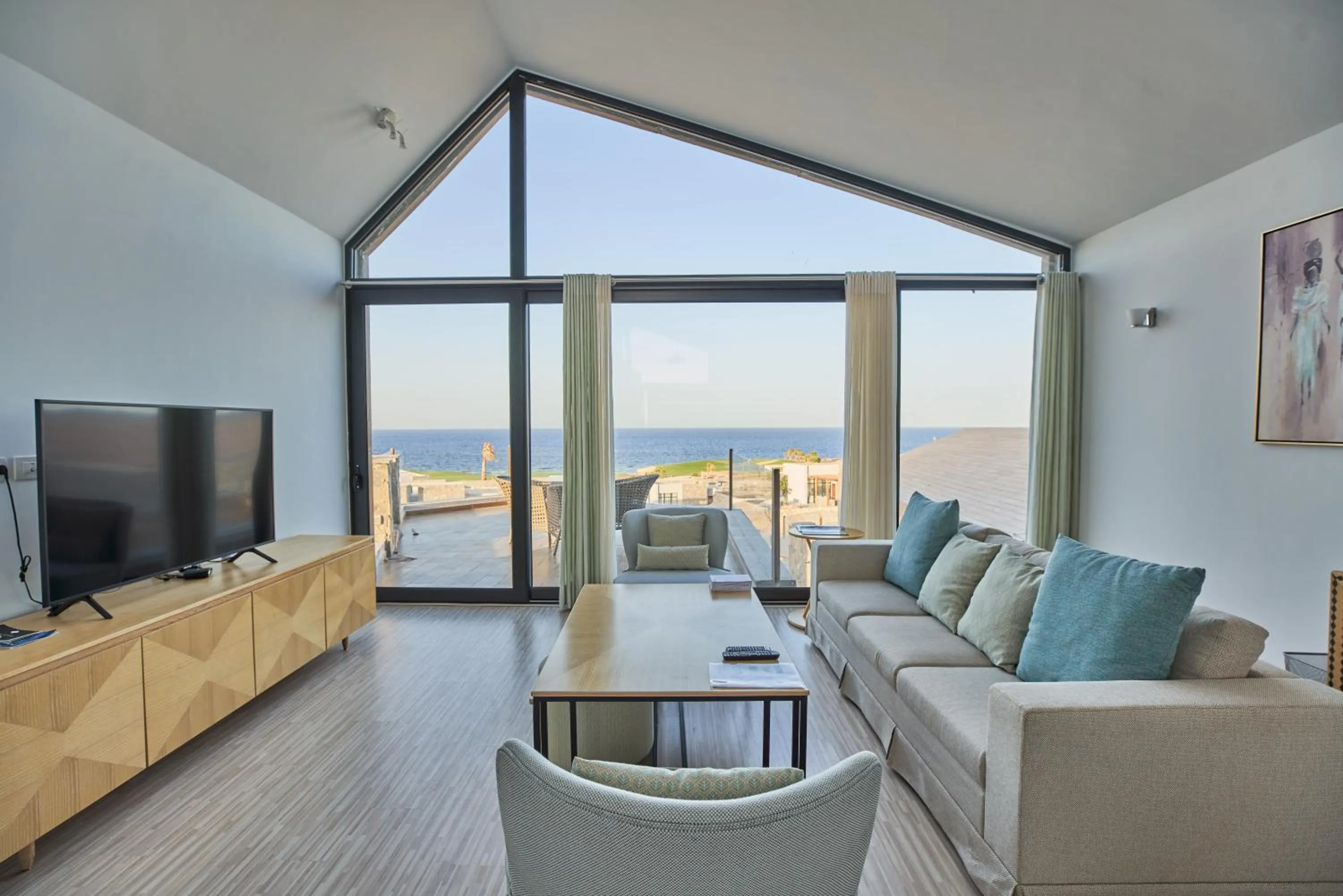 TV and multimedia in VESTA - Soma Bay Residence