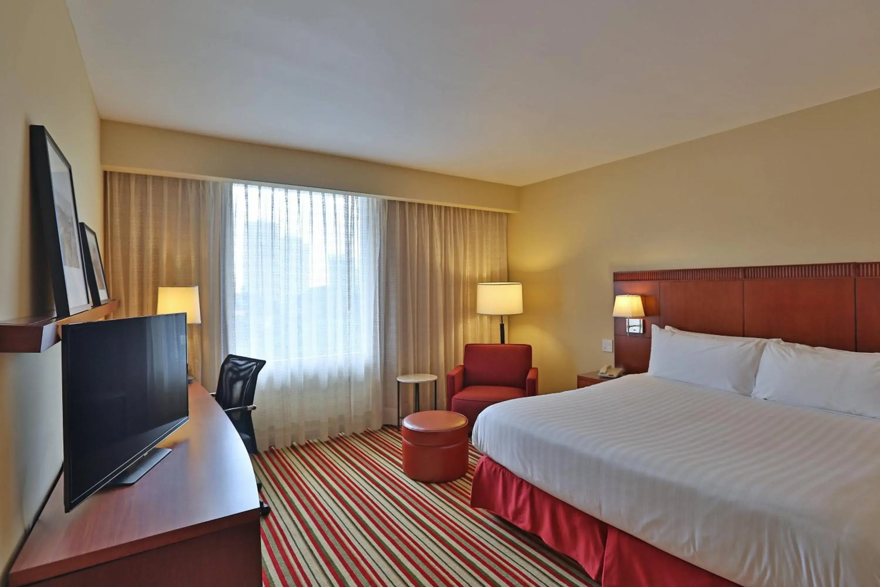 Junior Suite in Courtyard by Marriott Panama Multiplaza Mall Junior Suite in Courtyard by Marriott Panama Multiplaza Mall