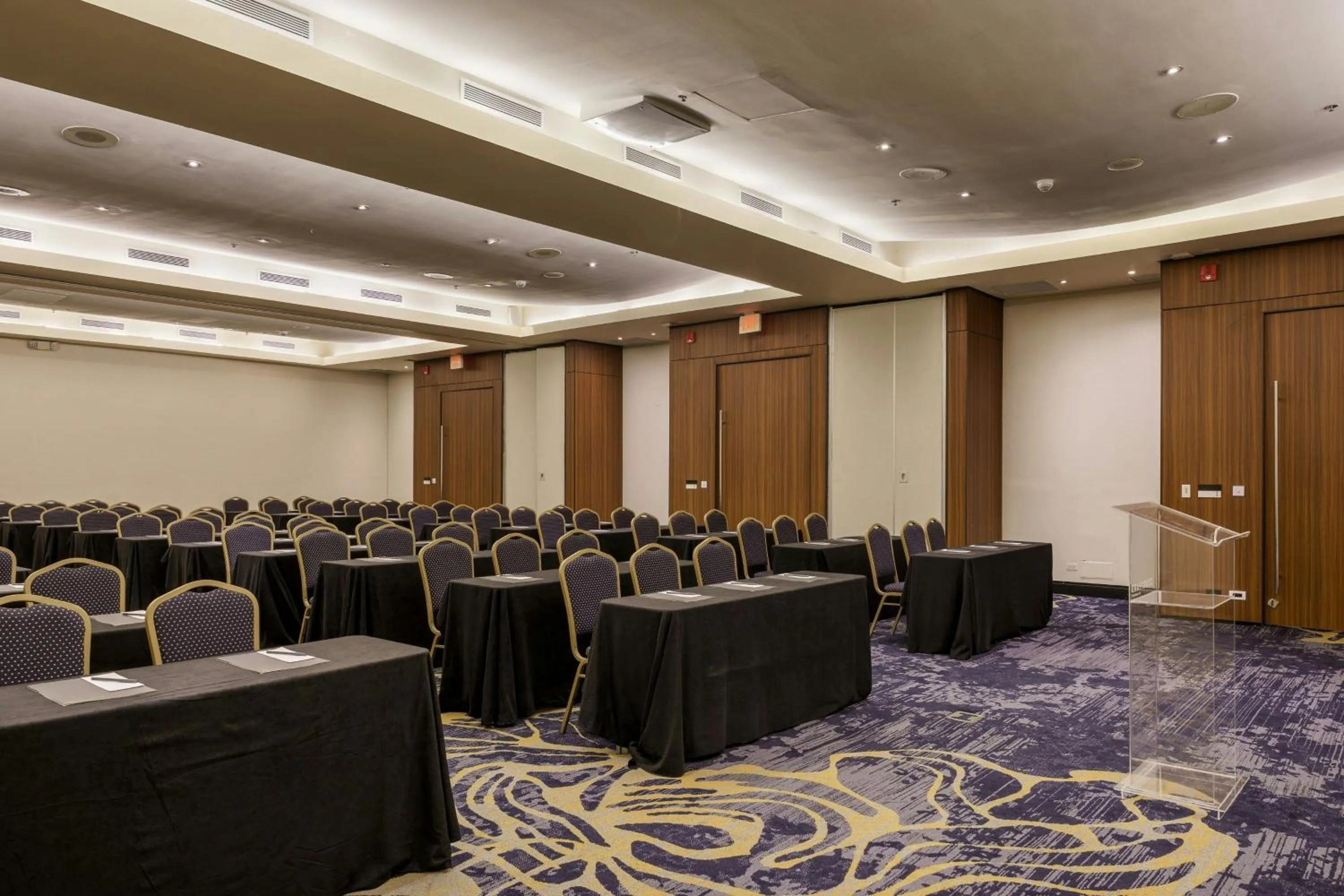 Meeting/conference room in Courtyard by Marriott Panama Multiplaza Mall