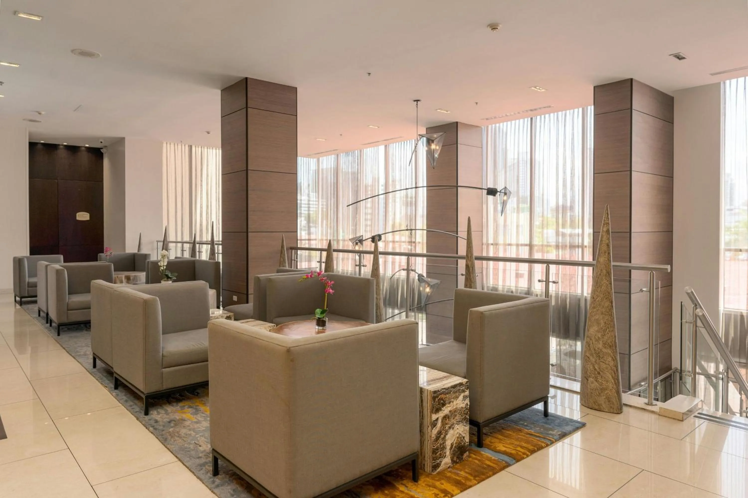 Lobby or reception in Courtyard by Marriott Panama Multiplaza Mall