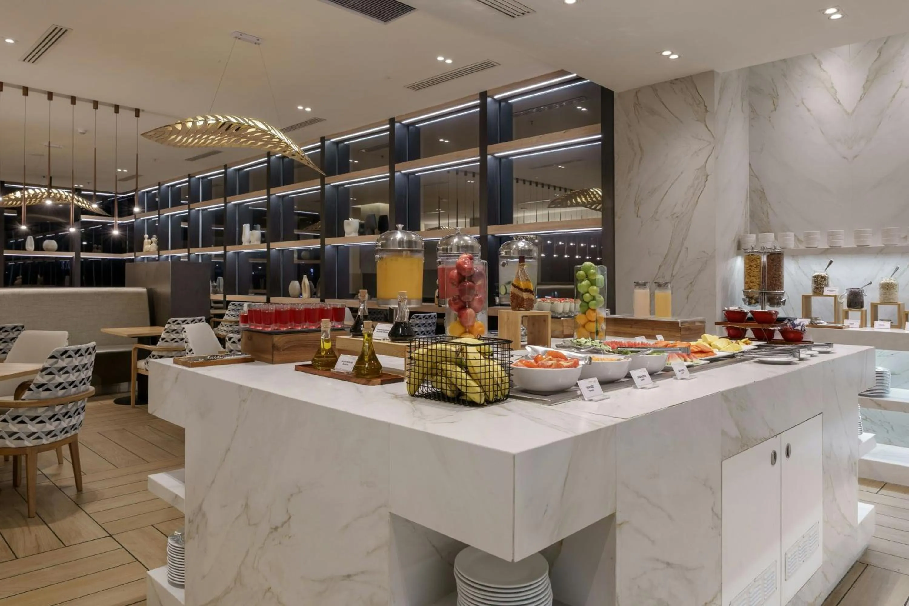 Restaurant/places to eat in Courtyard by Marriott Panama Multiplaza Mall