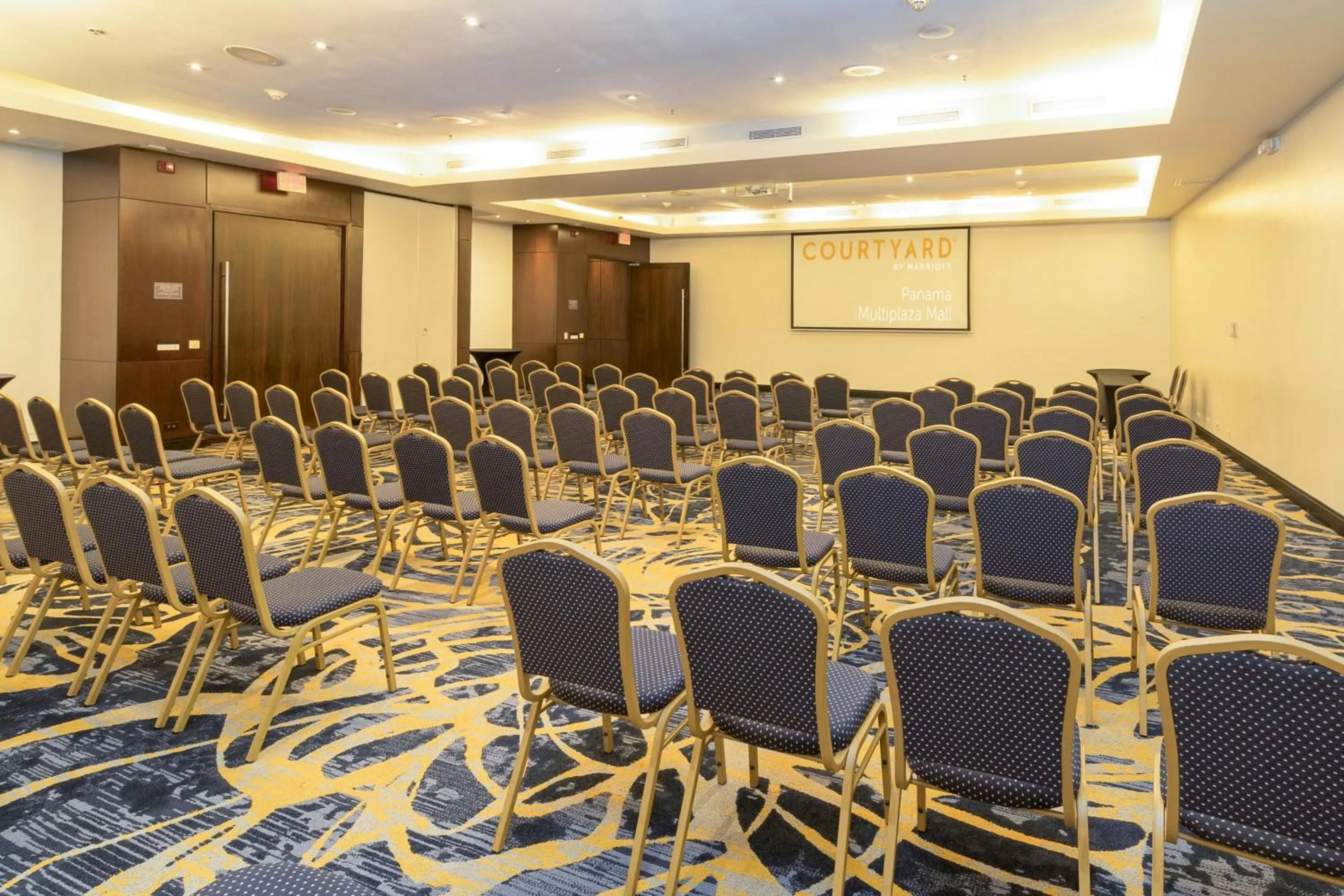 Meeting/conference room in Courtyard by Marriott Panama Multiplaza Mall