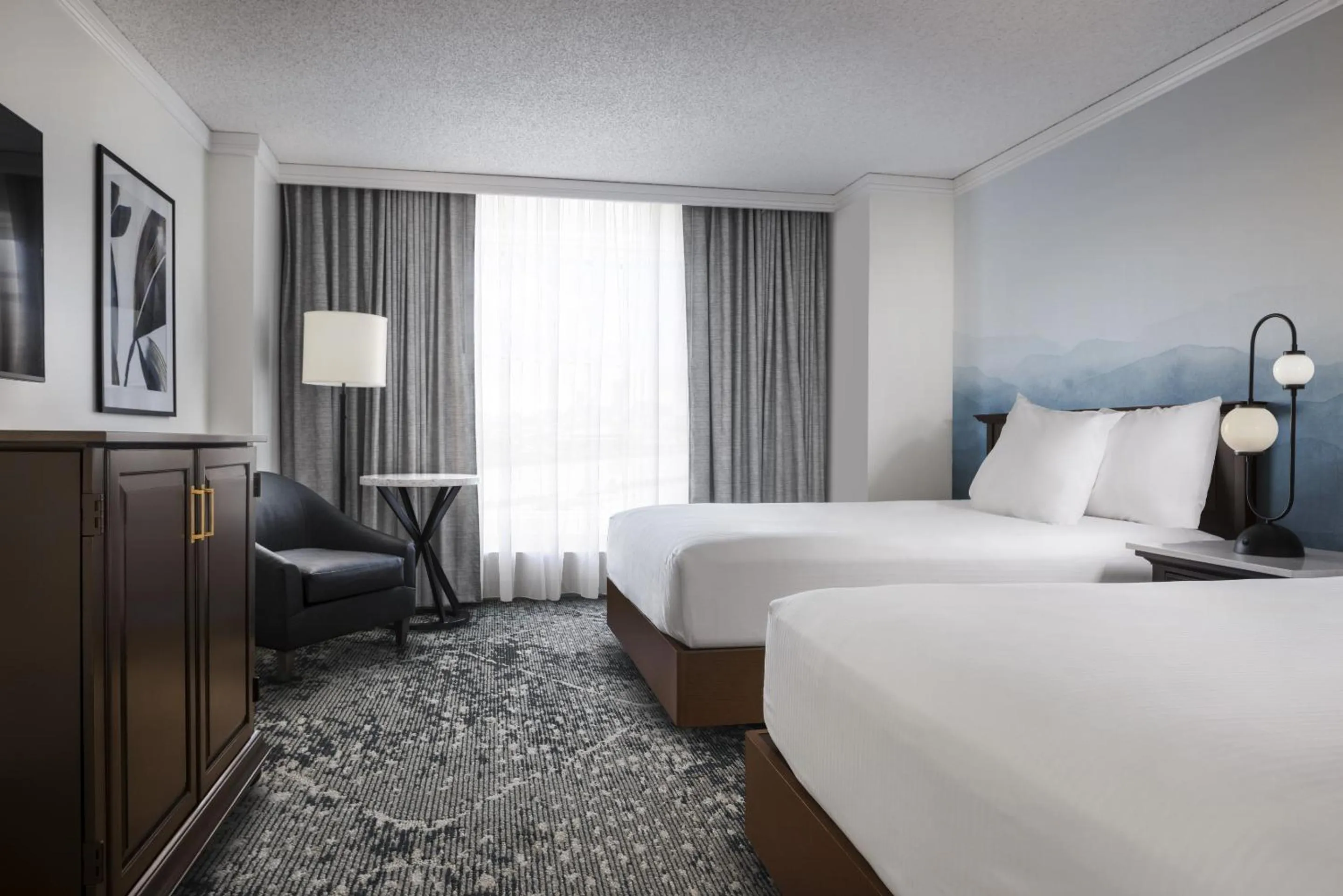 Bedroom, Bed in Harrah's Council Bluffs, A Caesars Destination