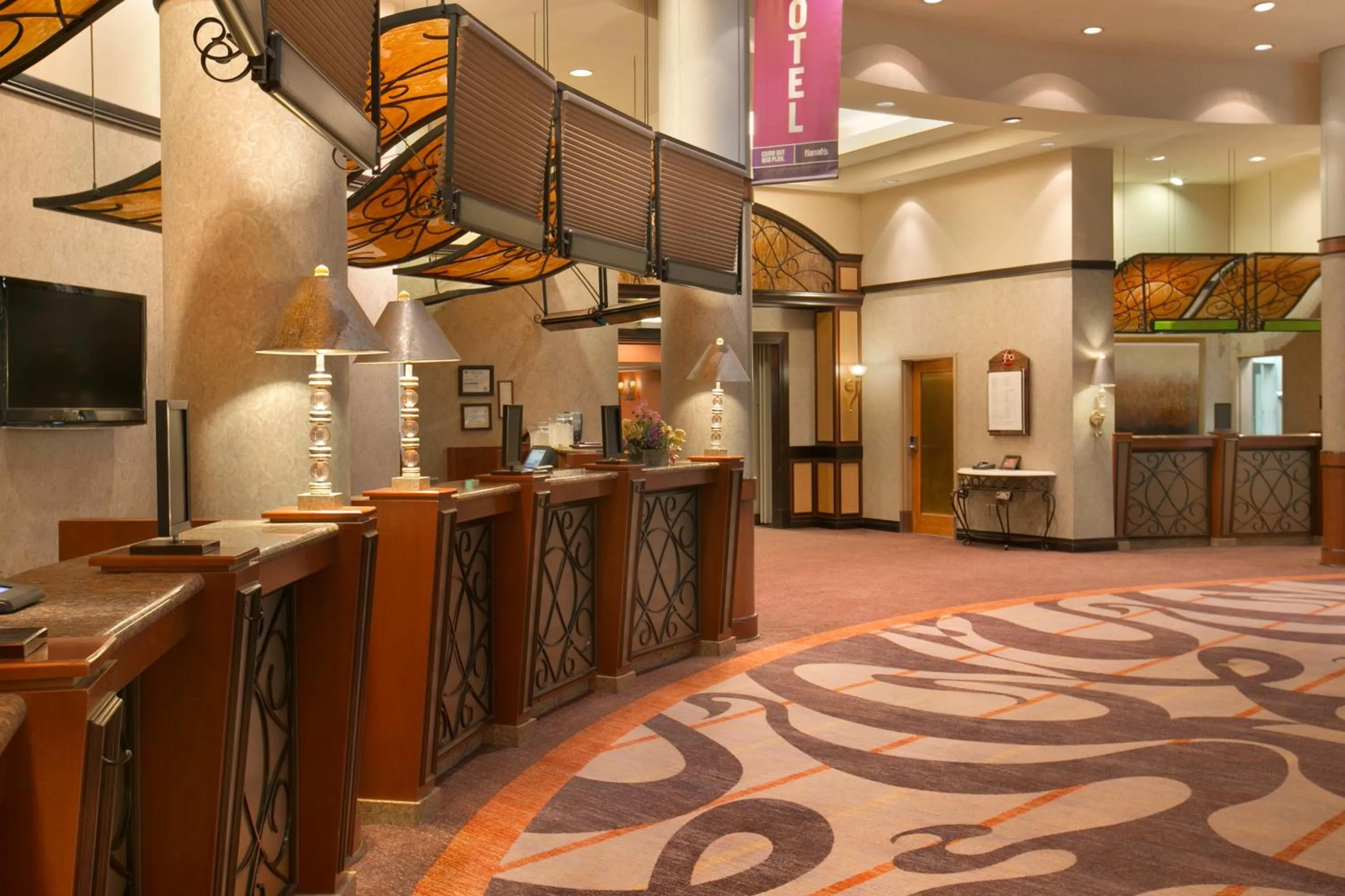 Lobby or reception in Harrah's Council Bluffs, A Caesars Destination