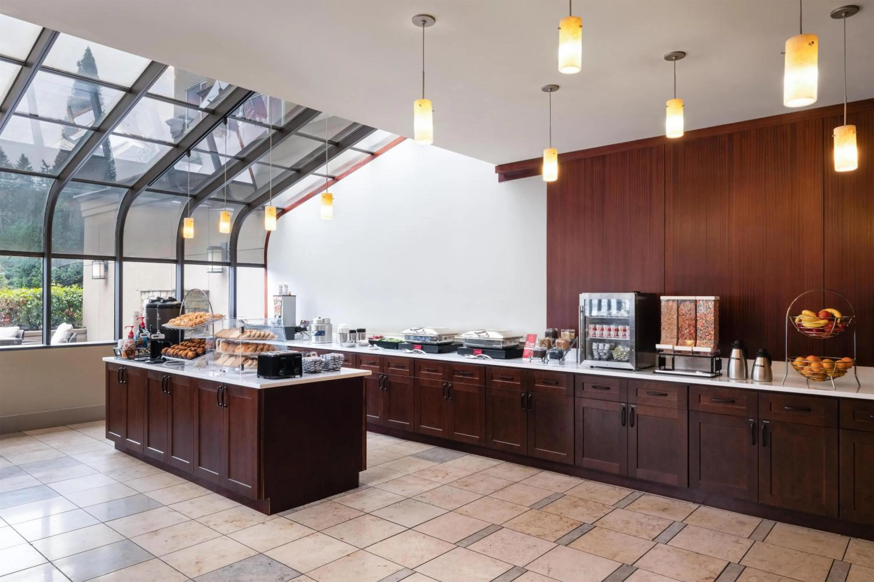 Breakfast in Eastgate Hotel - BW Signature Collection