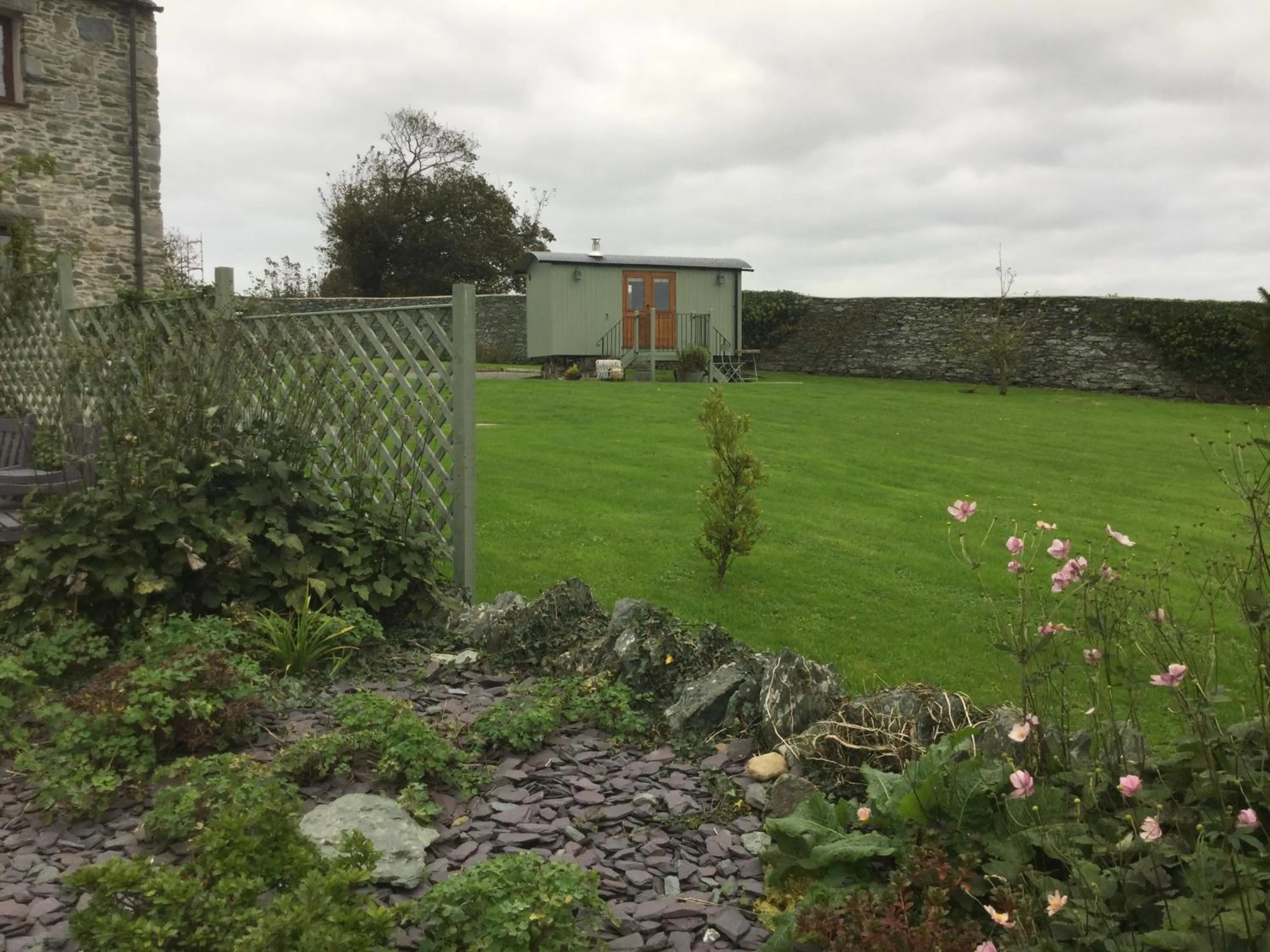 Storws Y Gorlan Shepherd's Hut