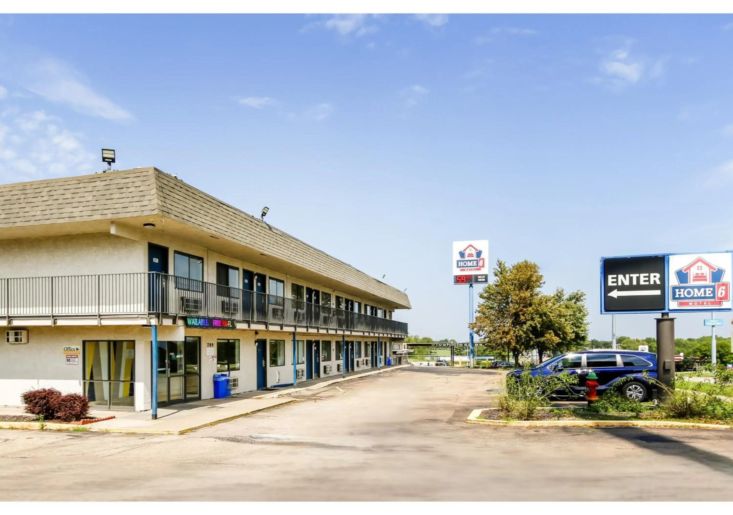 Facade/entrance in Home 6 by Townhouse Topeka KS I 70
