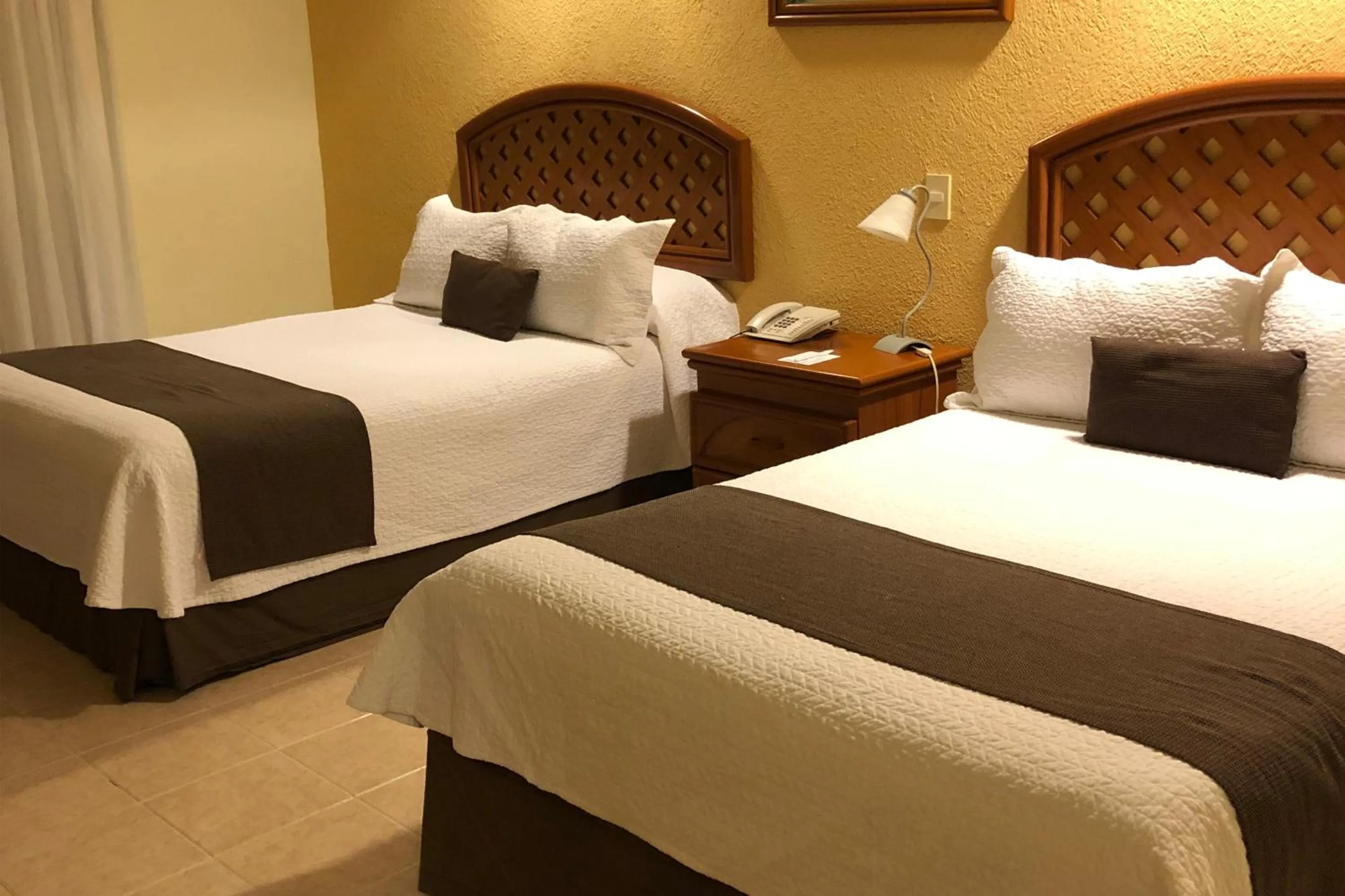 Photo of the whole room in Mision Veracruz