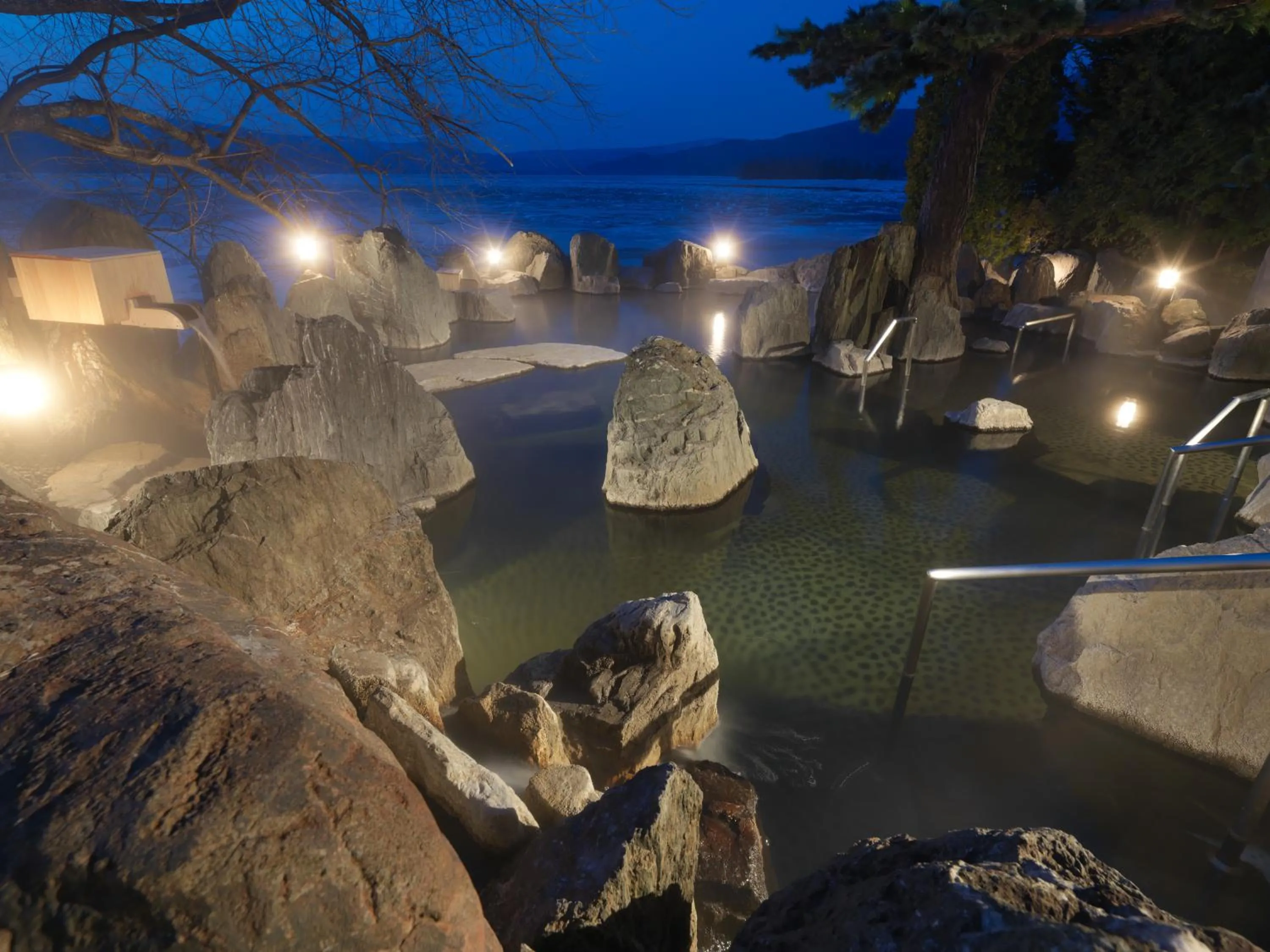 Hot Spring Bath in Akan Yuku no Sato Tsuruga