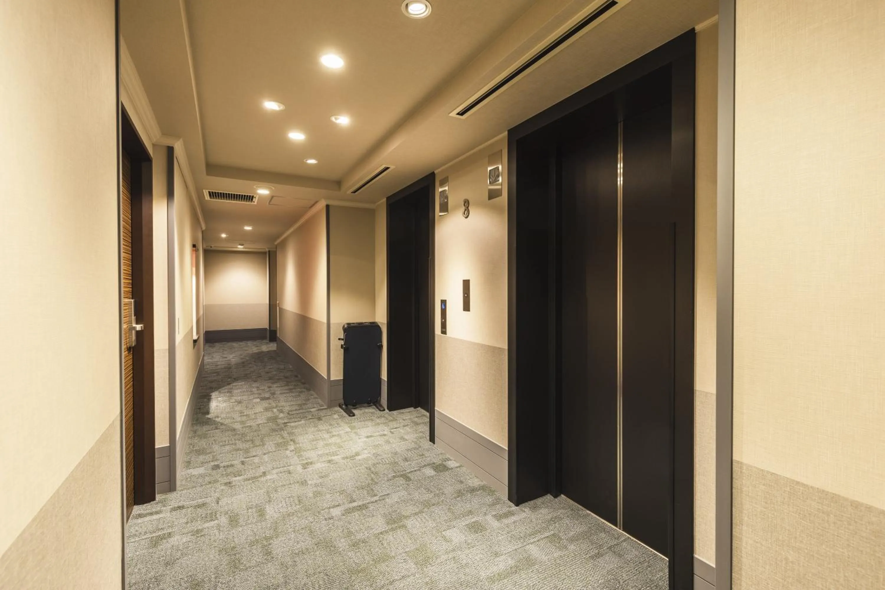 elevator in Sotetsu Fresa Inn Tokyo-Akasaka