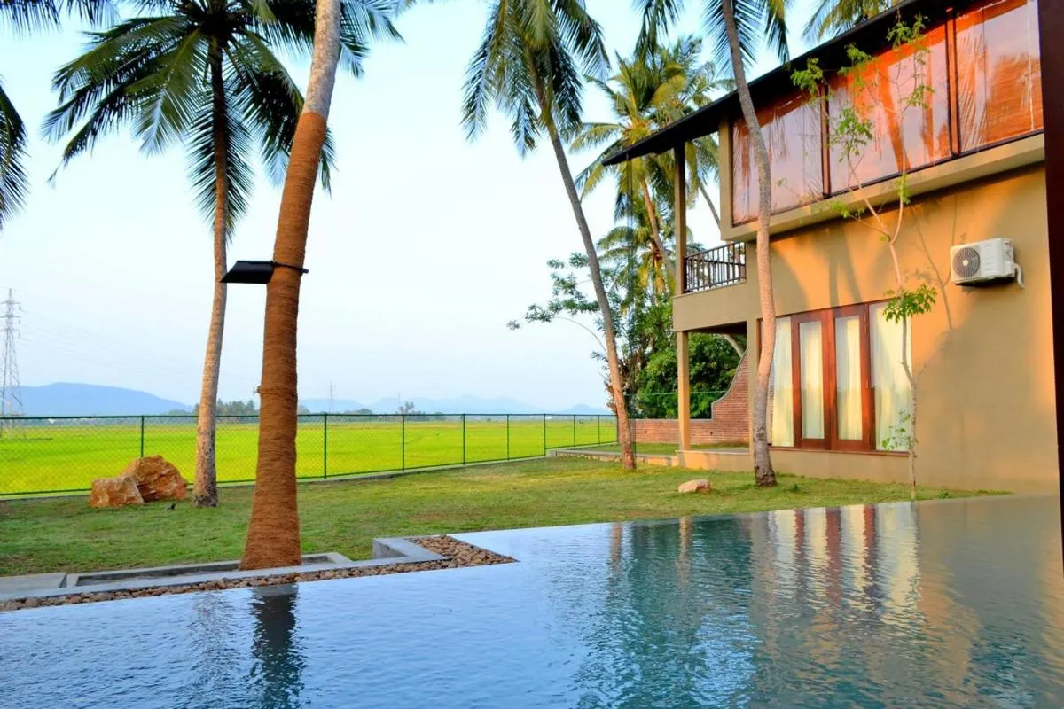 Swimming pool in Kethaka Aga