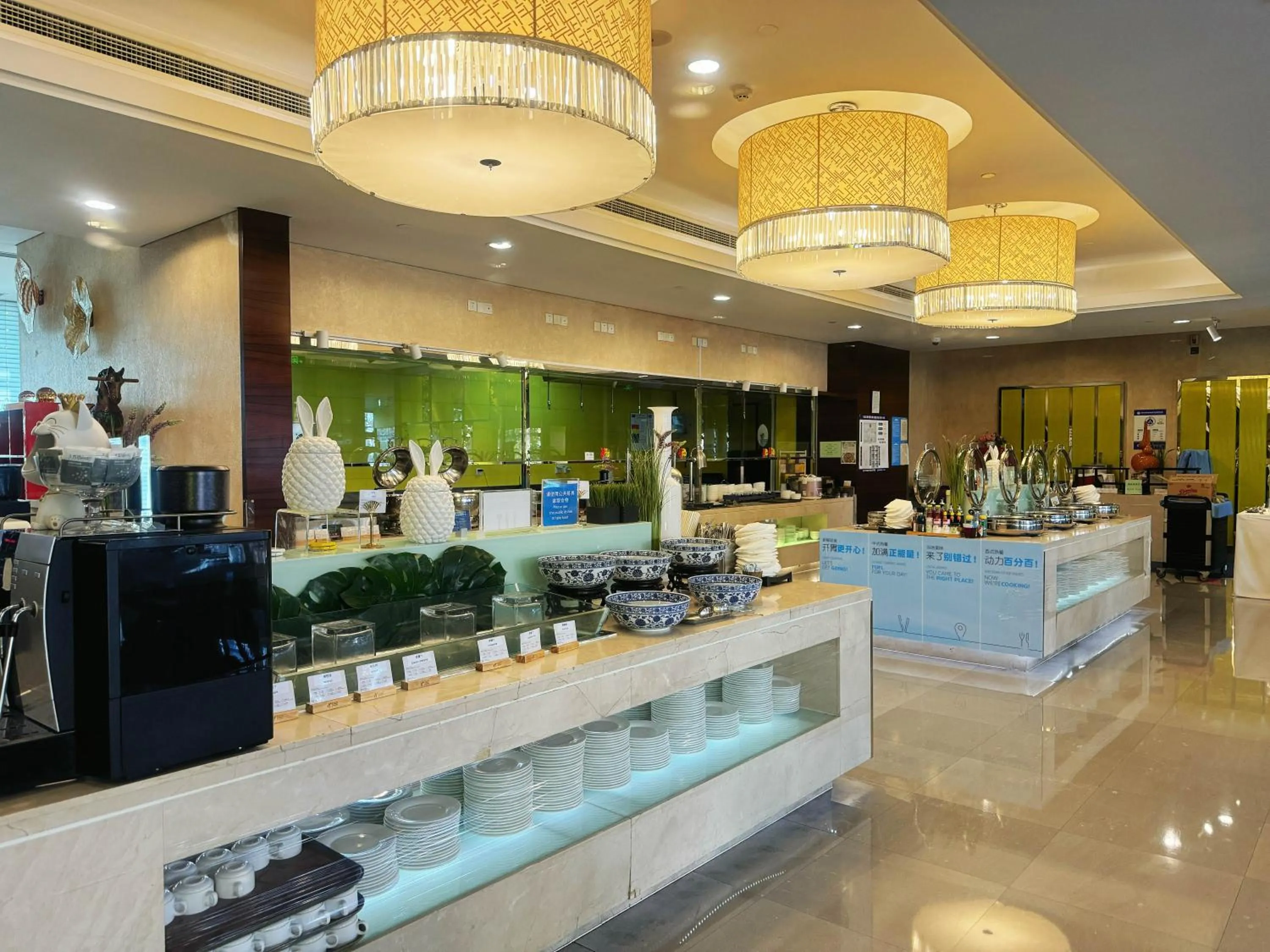 Restaurant/places to eat in Holiday Inn Express Beijing Dongzhimen by IHG