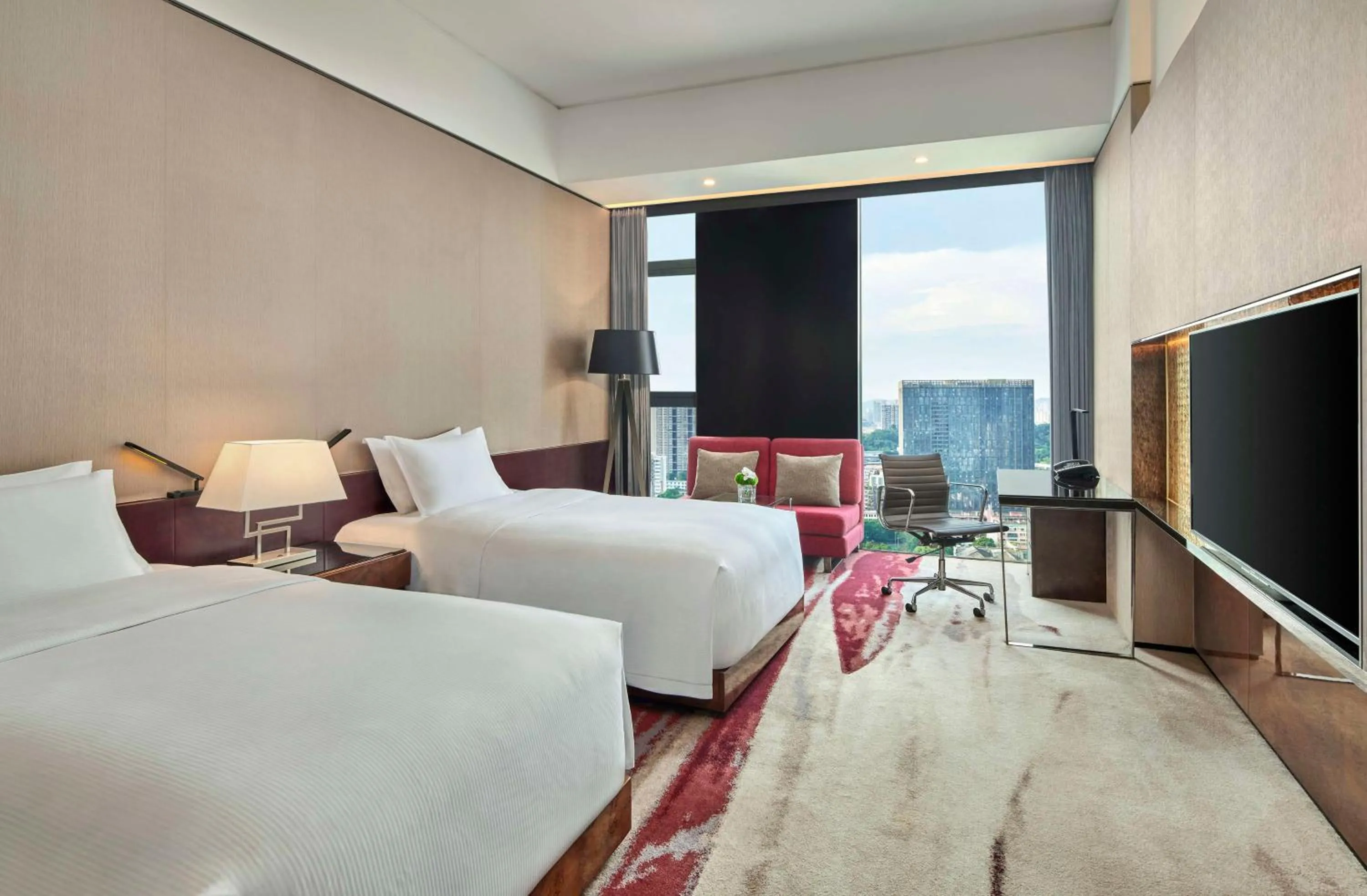 Living room, Bed in Hilton Guangzhou Tianhe