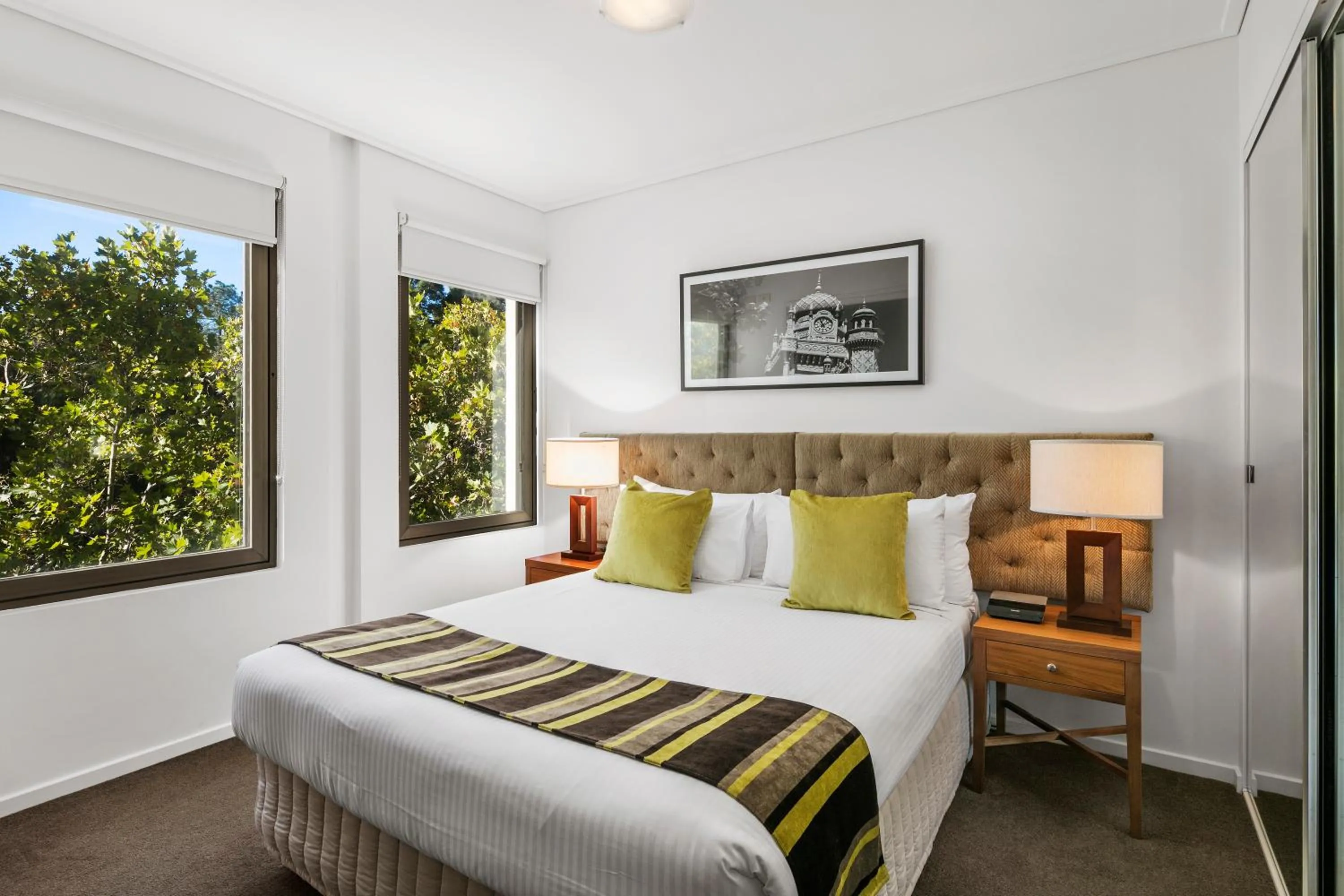 Bedroom, Bed in Quest Jolimont