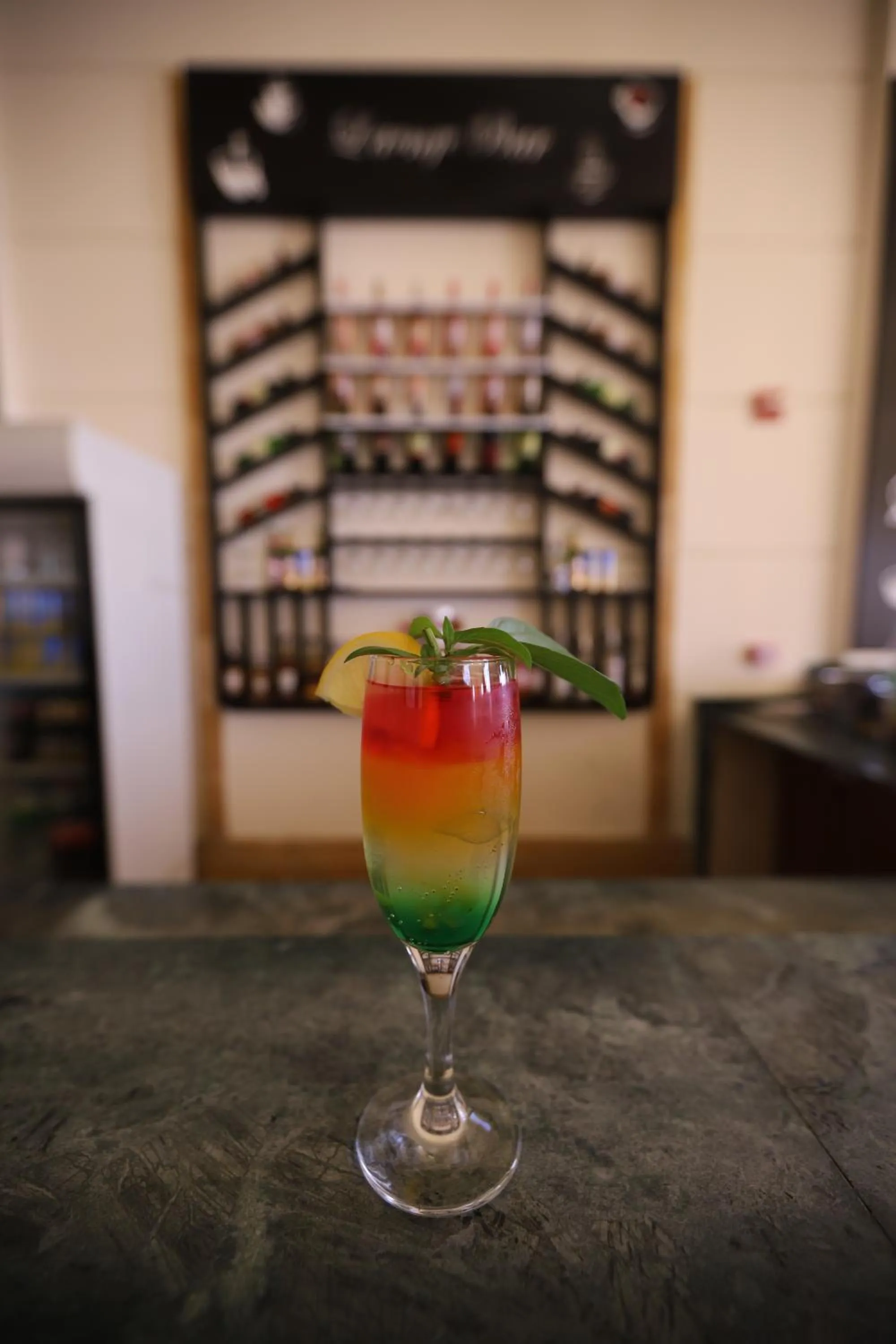 Lounge or bar in Continental Plaza Beach Resort