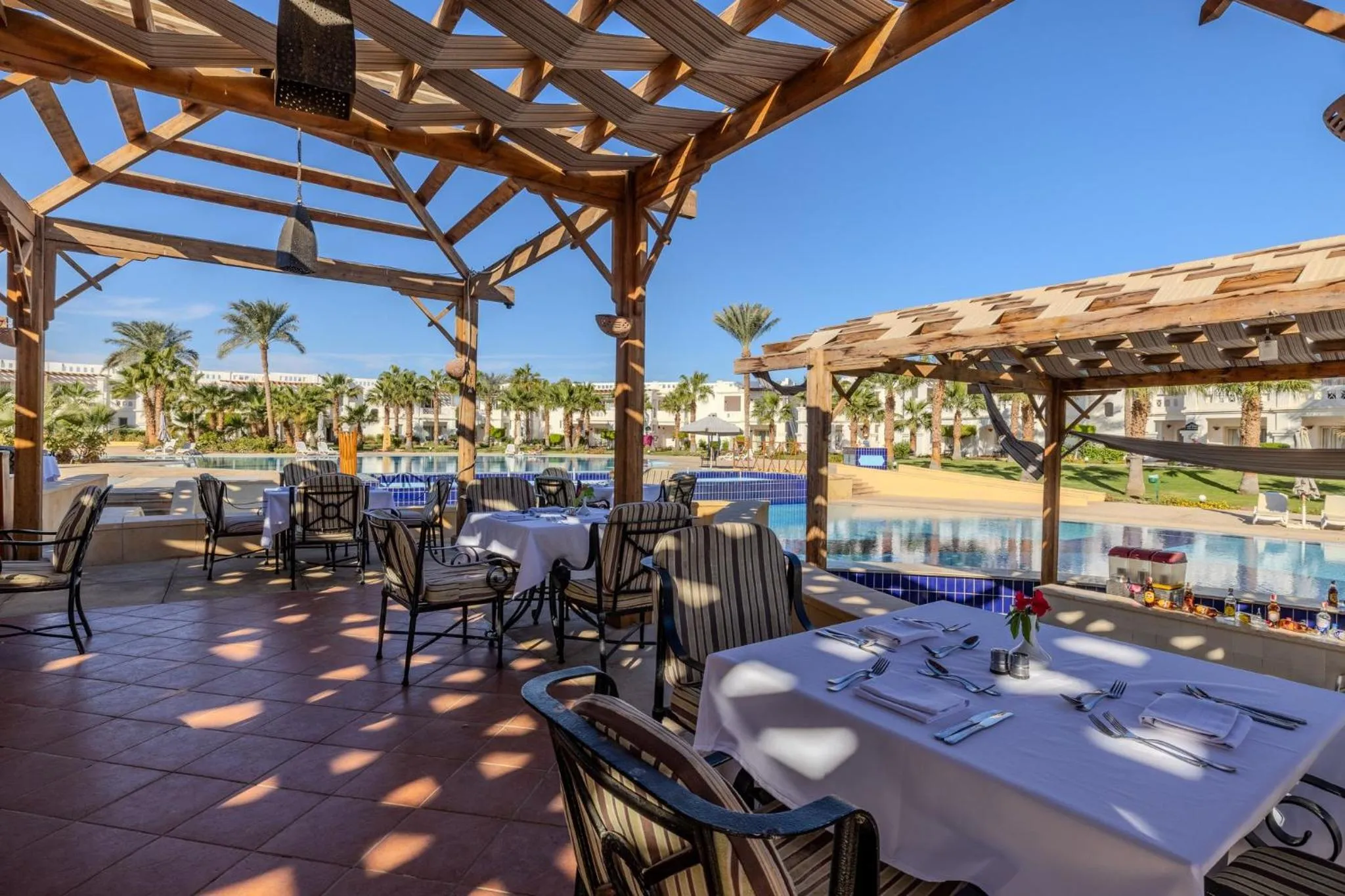 Restaurant/places to eat in Continental Plaza Beach Resort