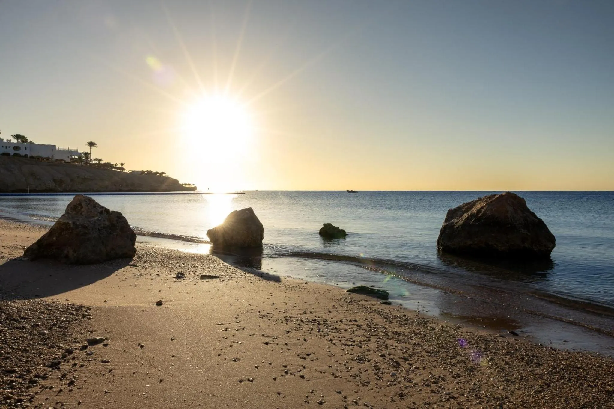 Beach in Continental Plaza Beach Resort