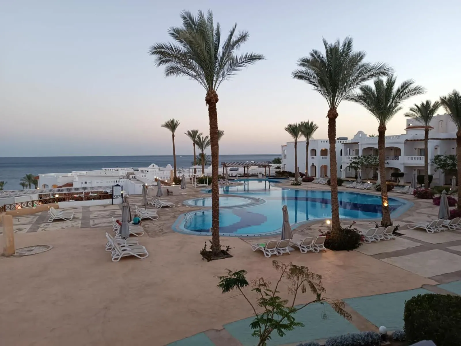 Swimming pool in Continental Plaza Beach Resort