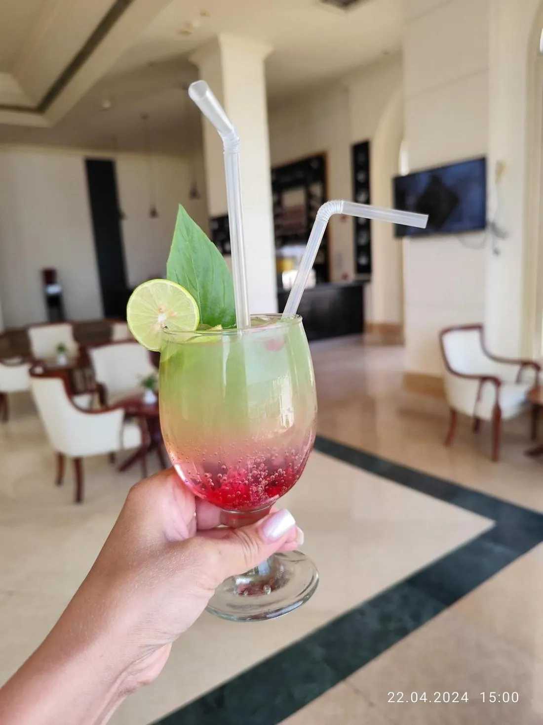 Lounge or bar in Continental Plaza Beach Resort