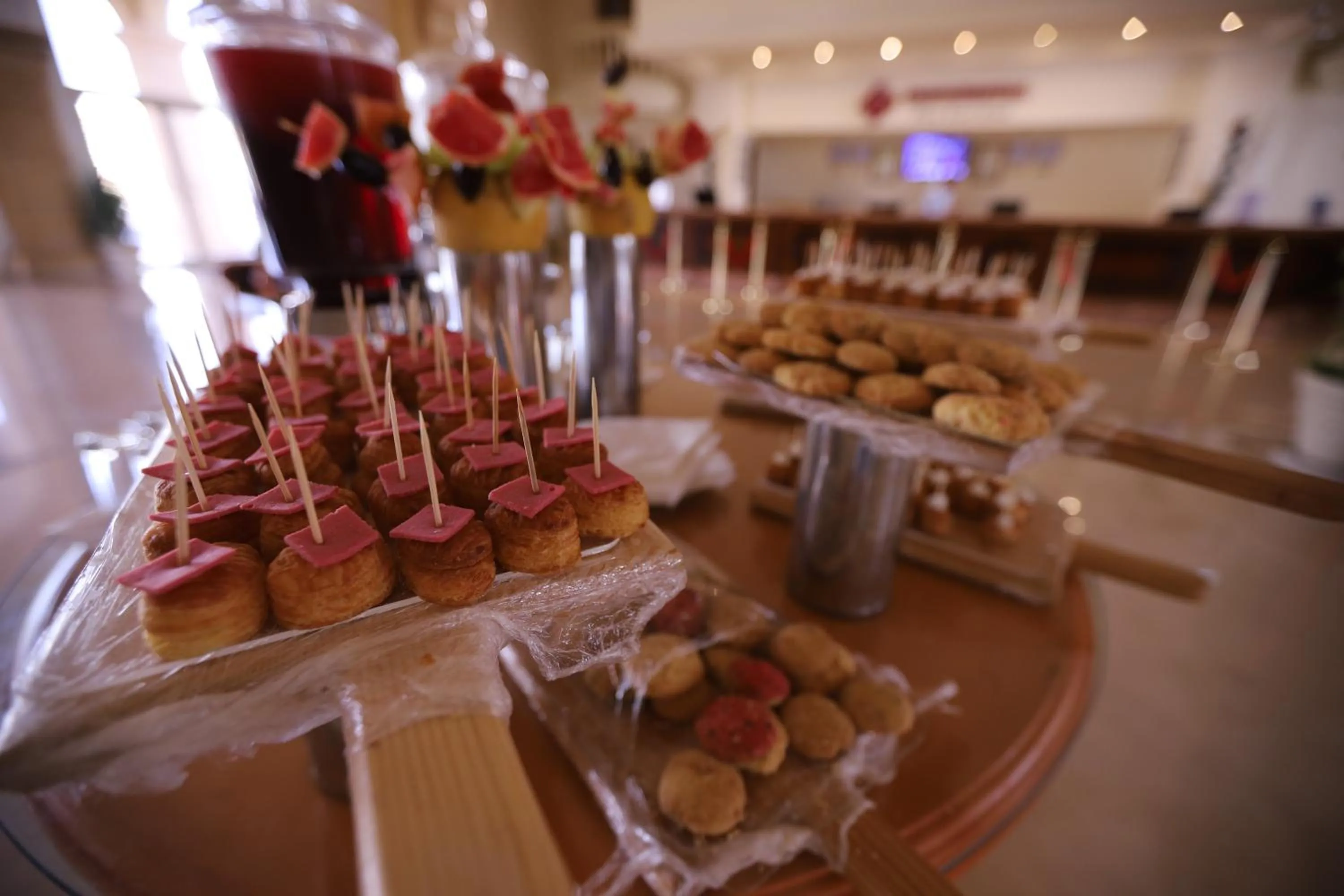 Restaurant/places to eat in Continental Plaza Beach Resort