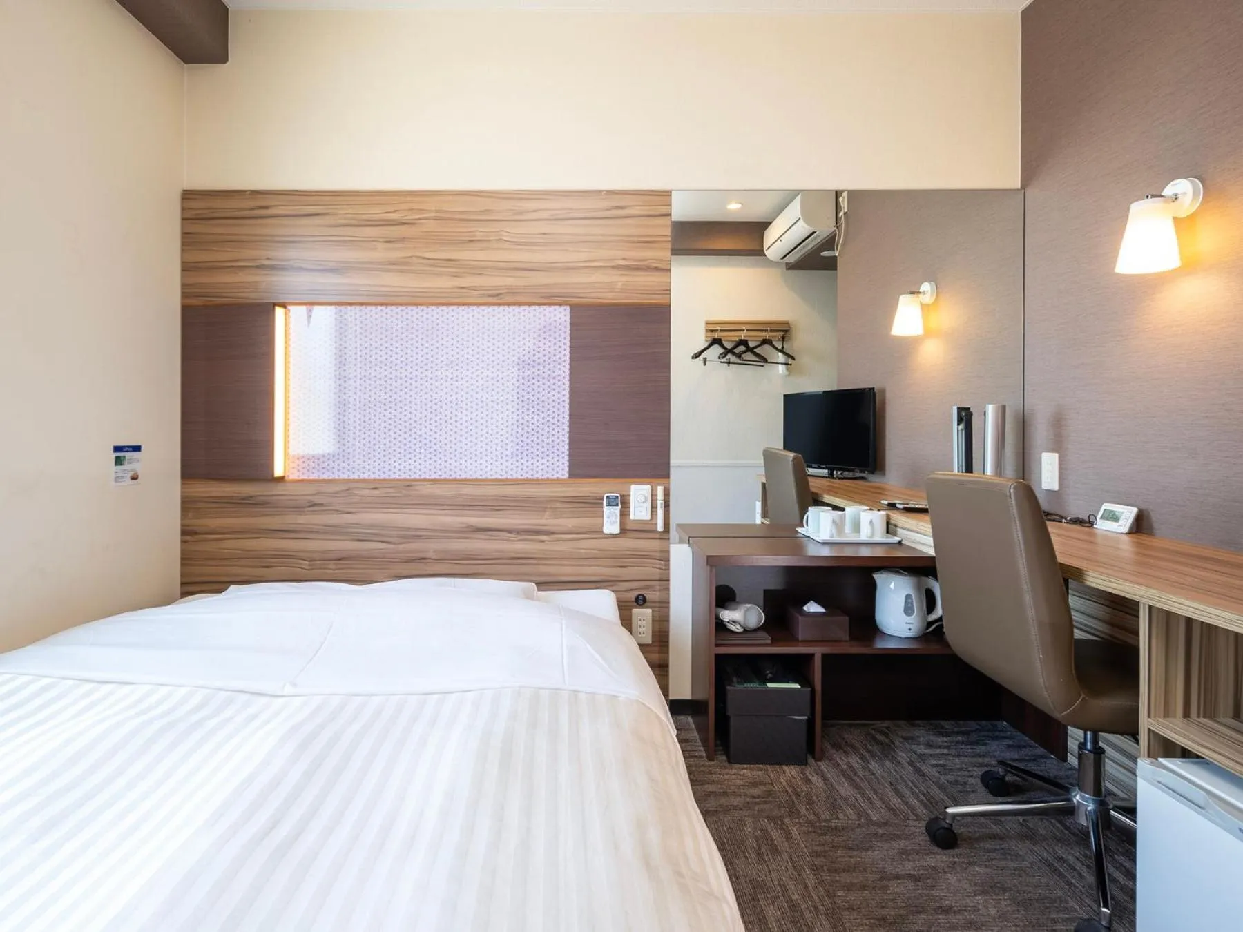 Photo of the whole room, Bed in Super Hotel Kochi