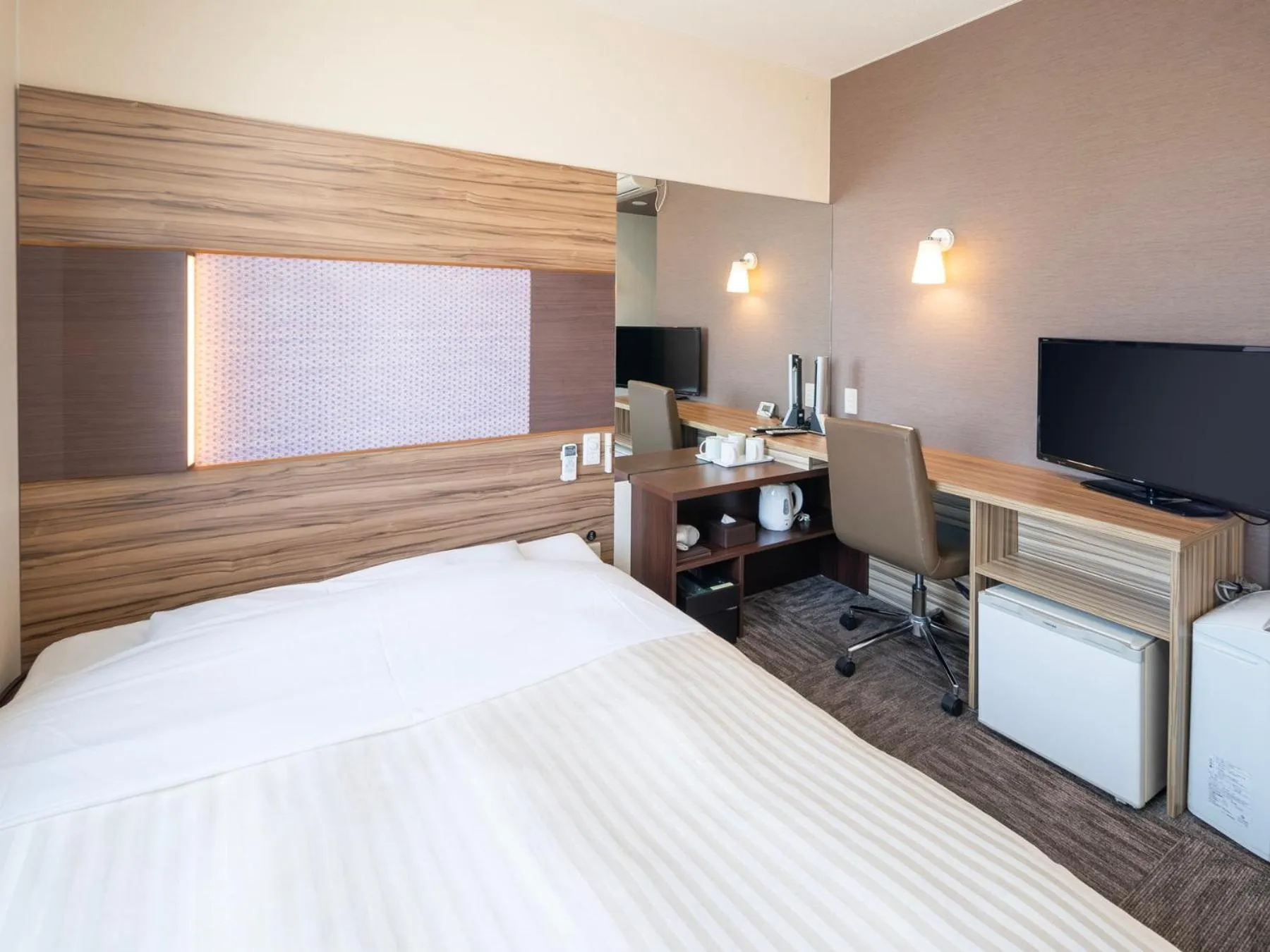 Photo of the whole room, Bed in Super Hotel Kochi