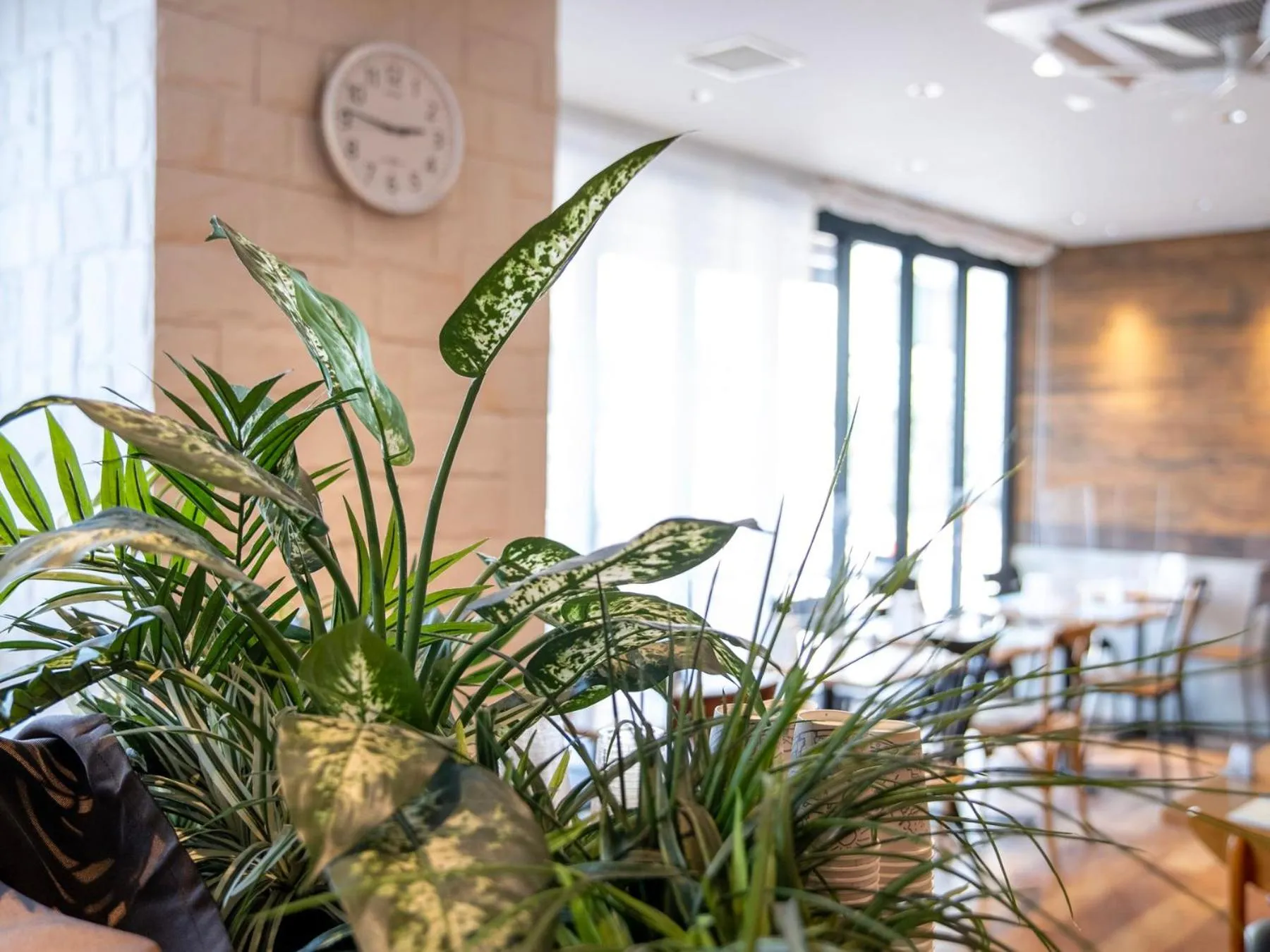 Lounge or bar in Super Hotel Kochi