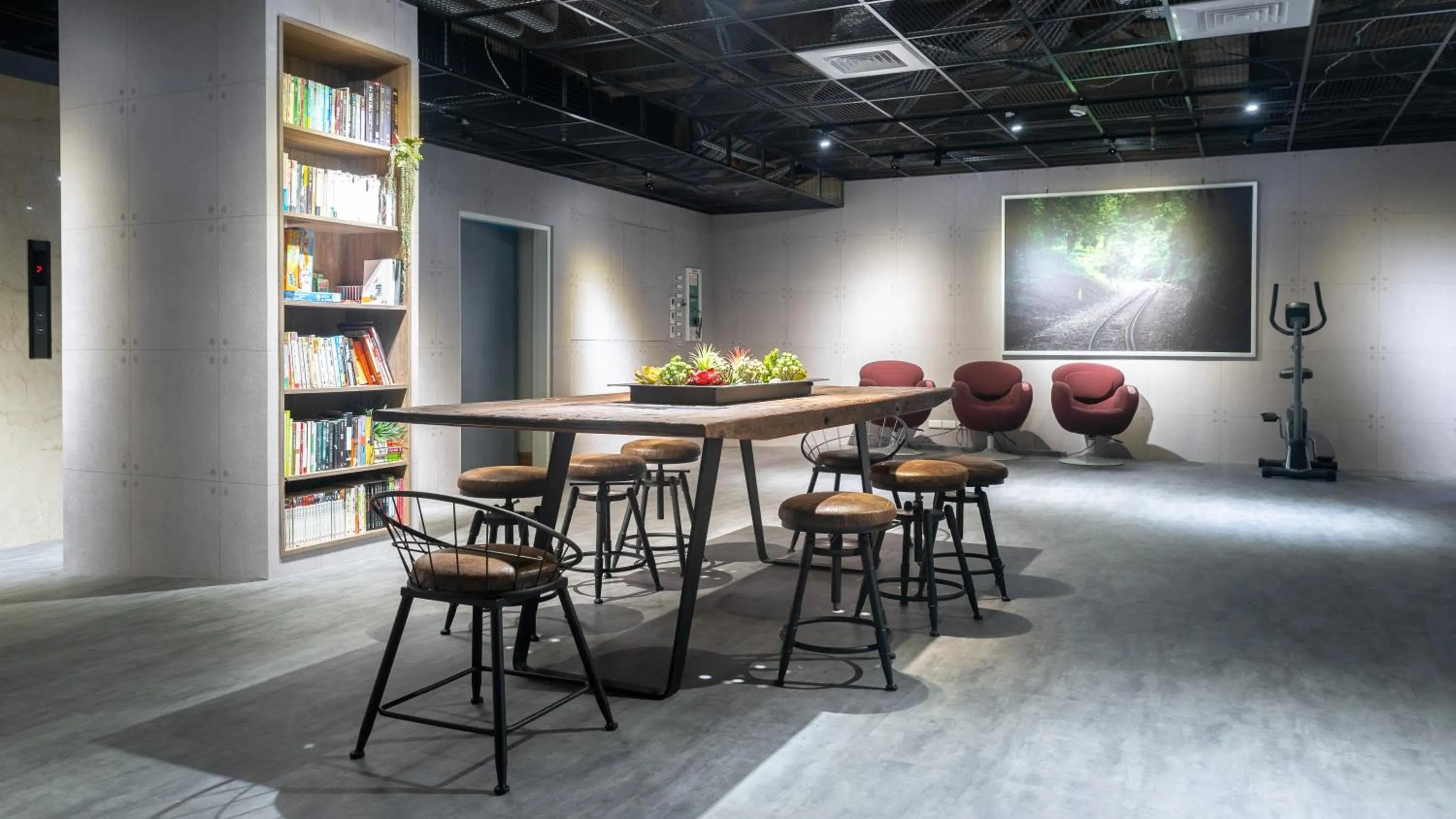 Communal lounge/ TV room in Chiayi King Hotel